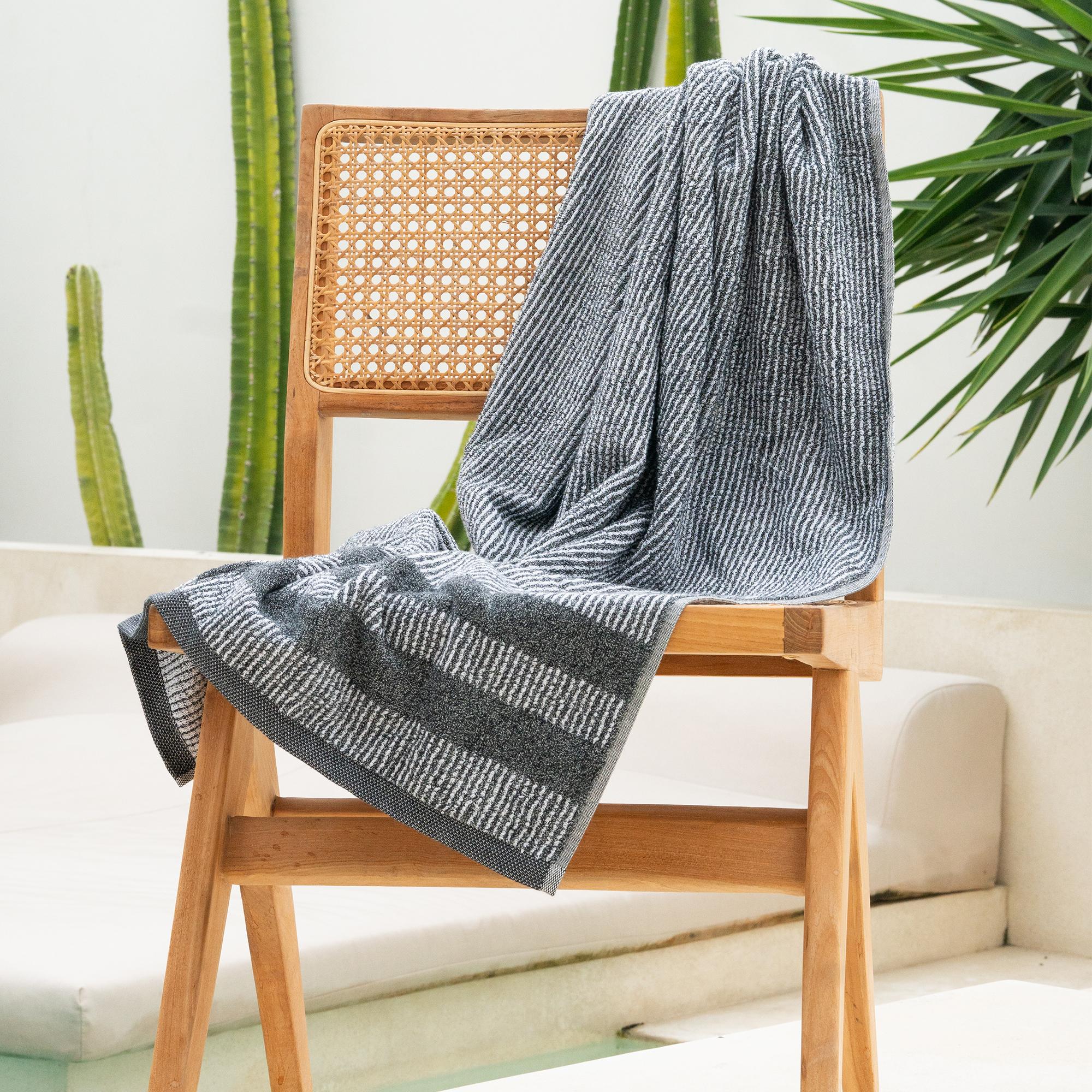SUNDAY BEDDING | Bamboo Charcoal Bath Towel