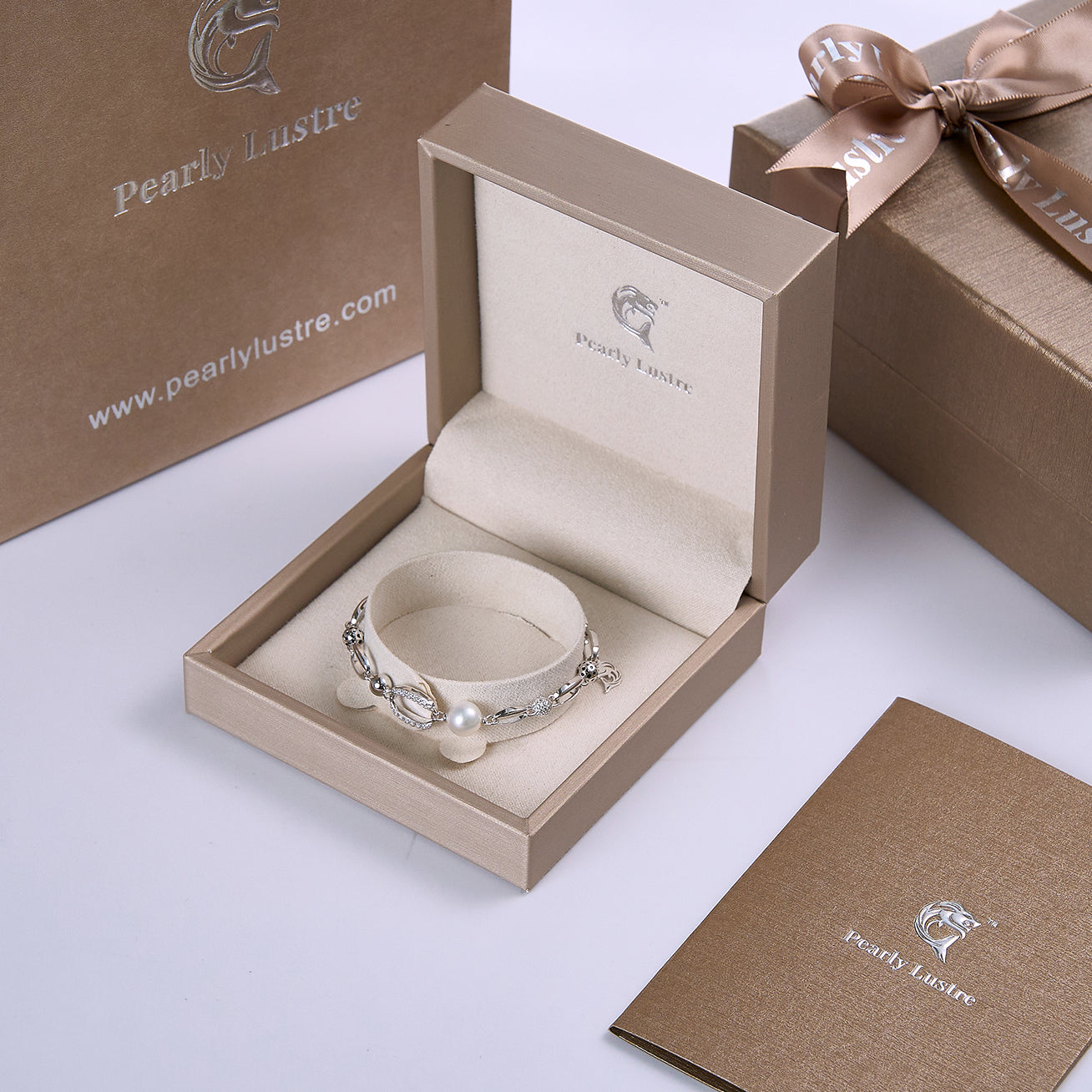 PEARLY LUSTRE | Top Grade Freshwater Pearl Bracelet WB00233 | SAFARI