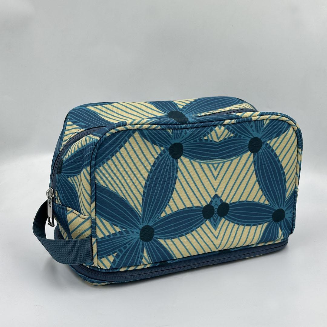 THE ART FACULTY | Travel Wash Bag