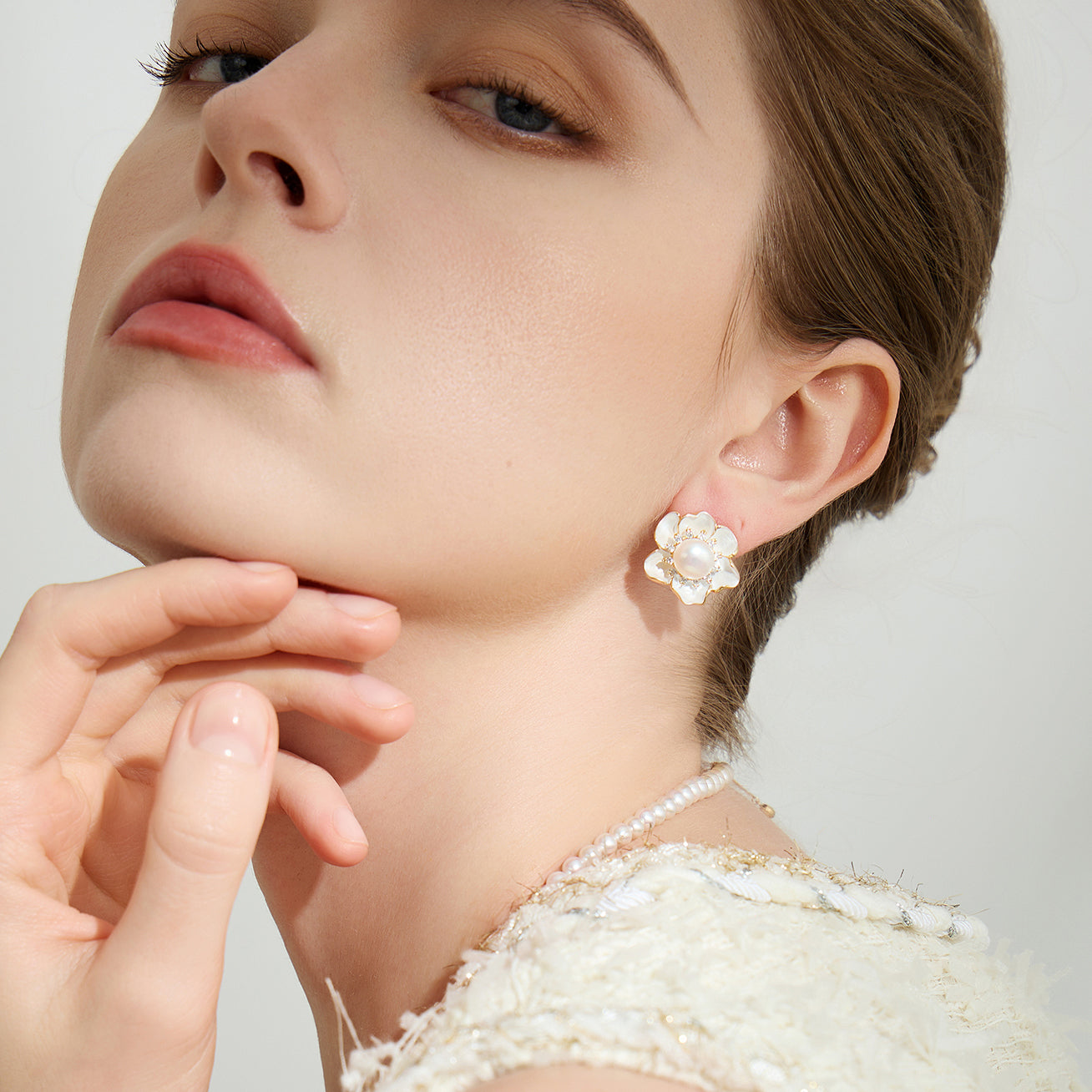 PEARLY LUSTRE | Top Grade Freshwater Pearl Earrings WE00801 | ORCHID