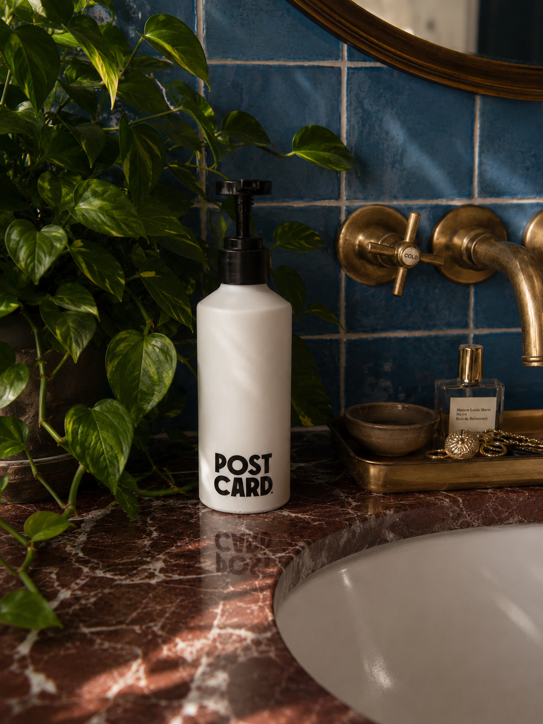 POSTCARD | Icy Peaks Cooling Hand & Body Wash