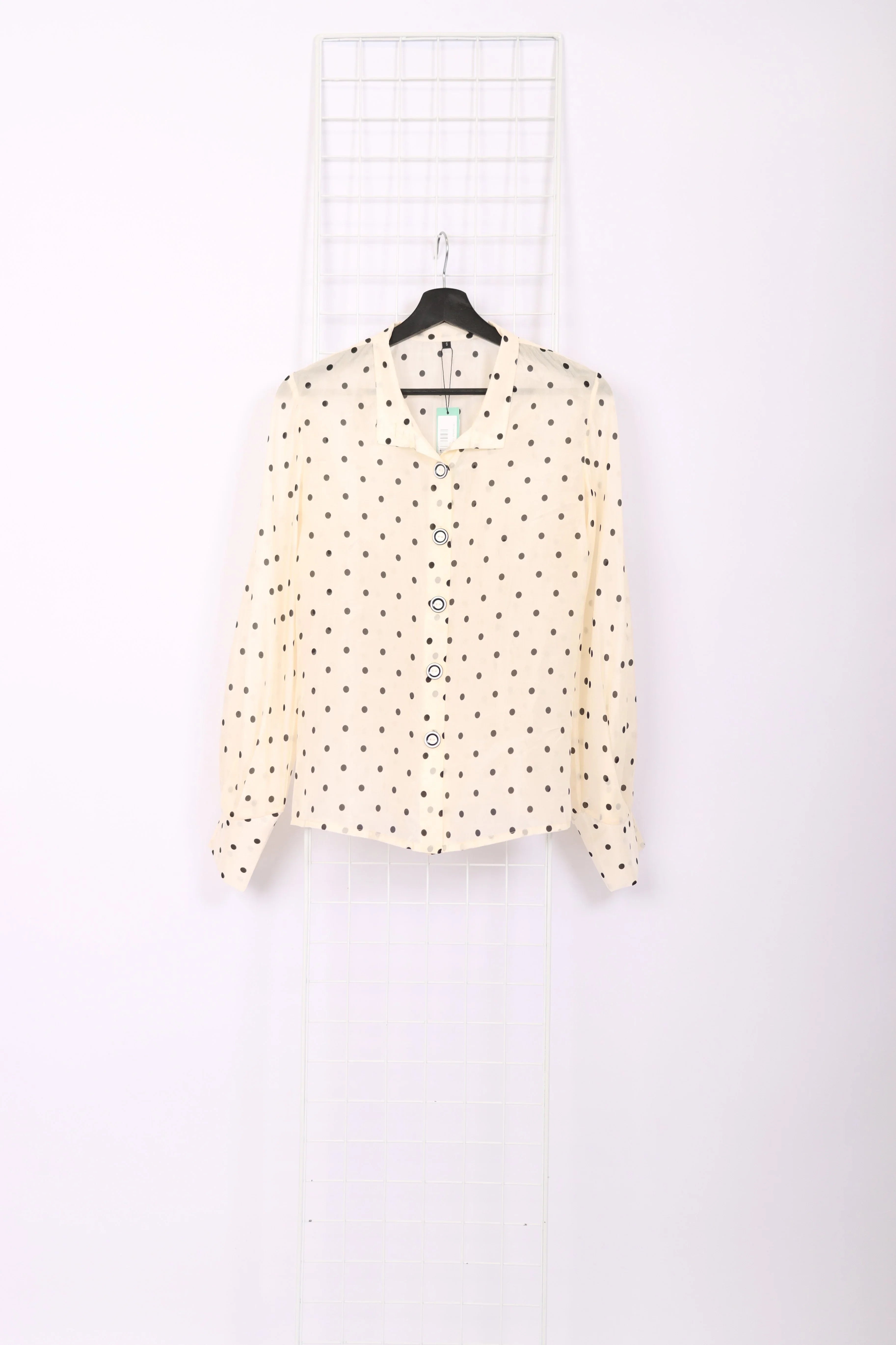 RAFFLES PRIVATO | STEPHANIE GABRIELLE | Polka Dot Blouse