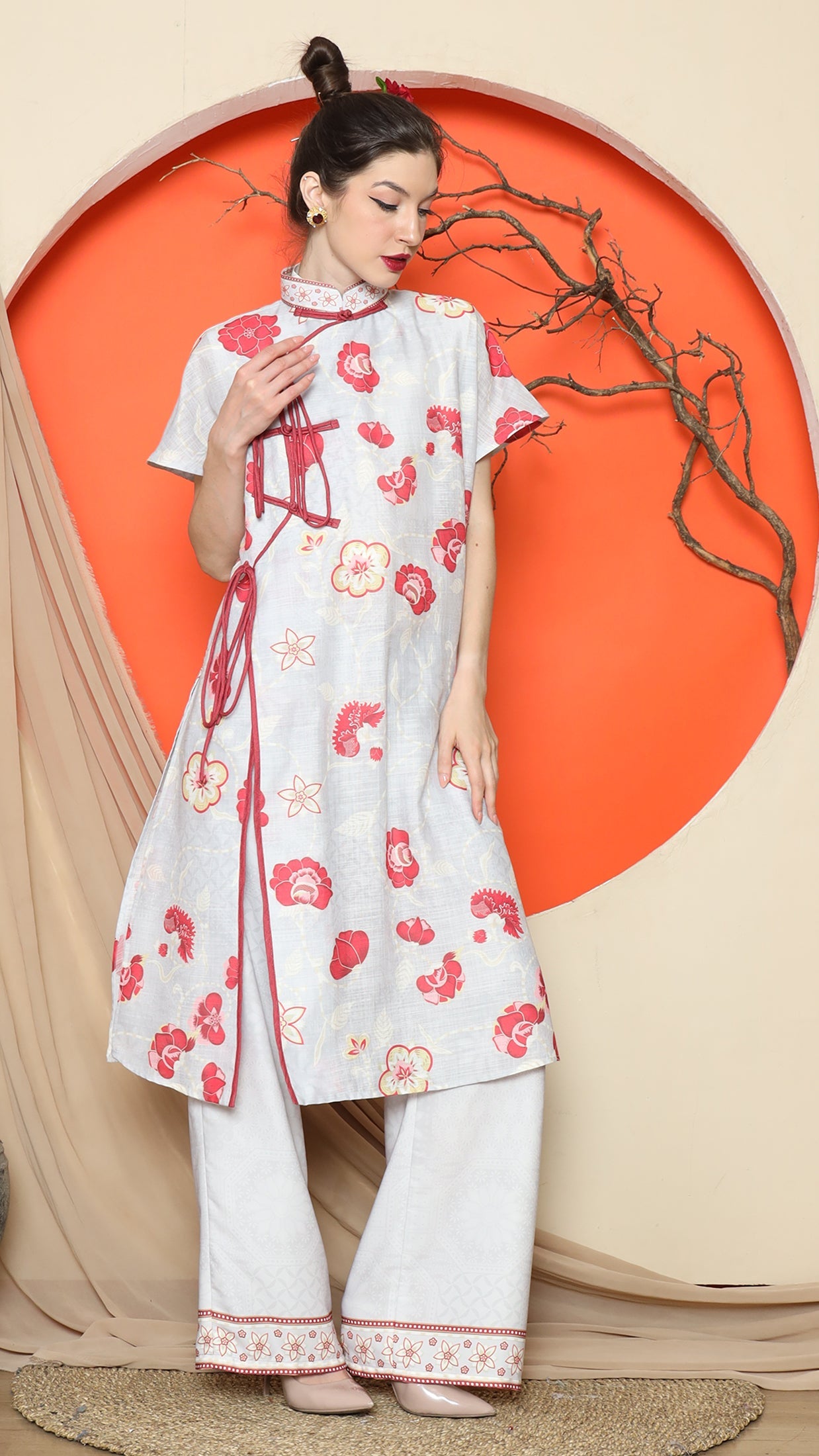 KANZI COLLECTION | Grey Oriental Floral Cheongsam