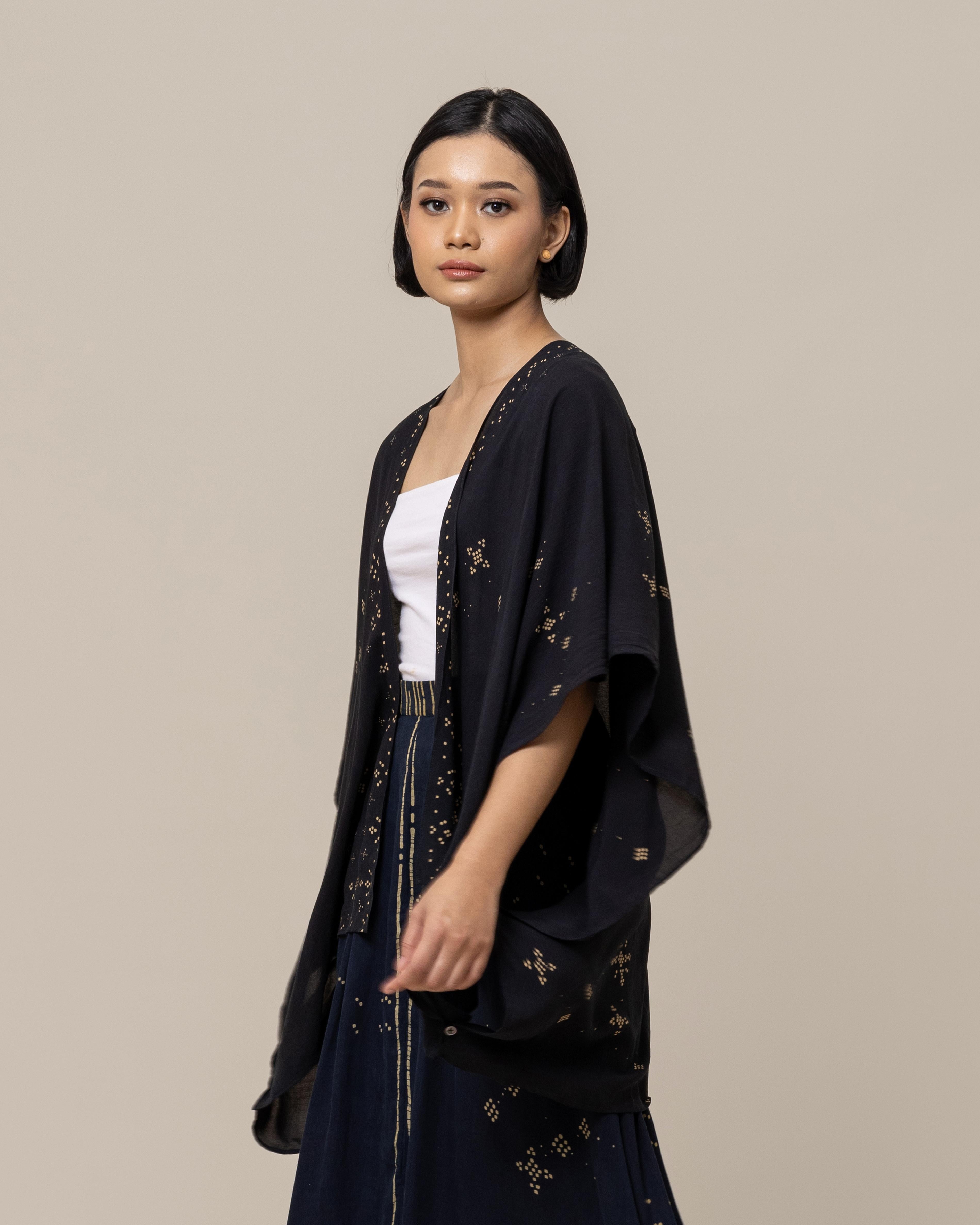 SUKKHA CITTA | ANGKASA - Sylk Throw