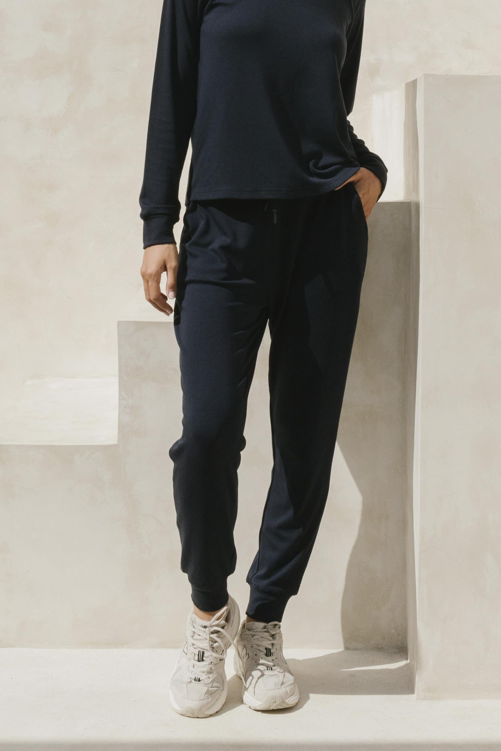 SELENIGHTCO | Airmode Jogger Set With Embroidery