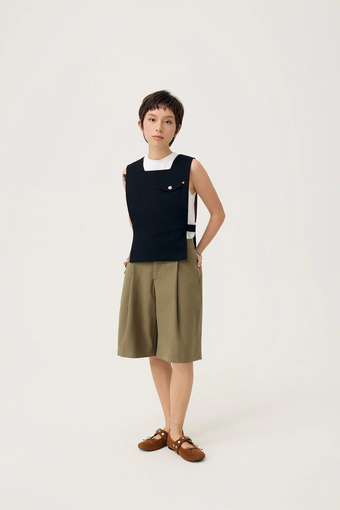 3EIGHTH | GYAKU 2-Way Reversible Vest in Black & Caramel