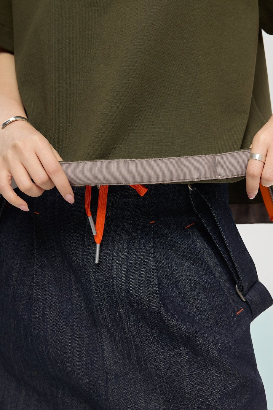 3EIGHTH | SOKKO Zip Tee in Olive Fig