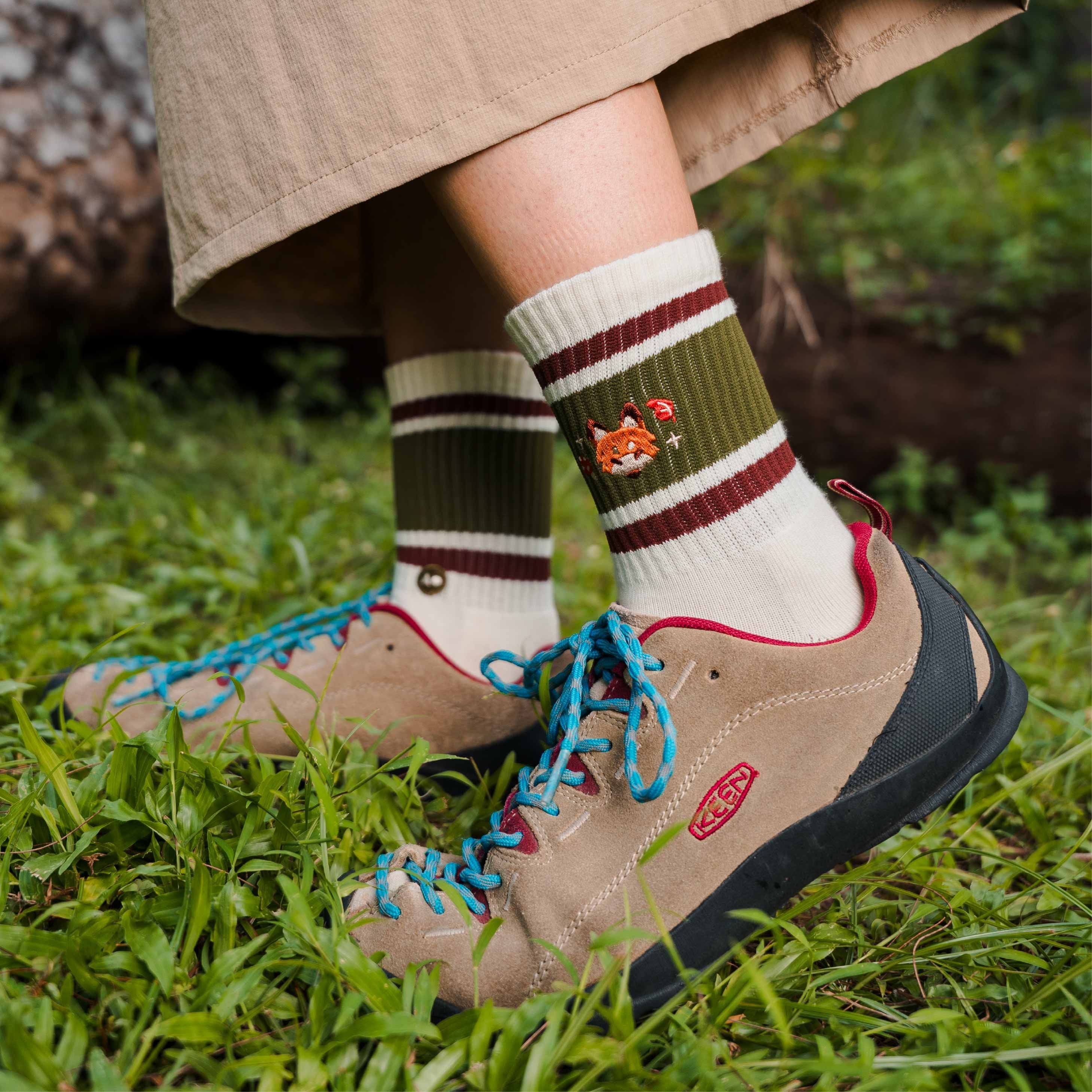 TALKING TOES | Playful Fox Athletic Sock | Cream