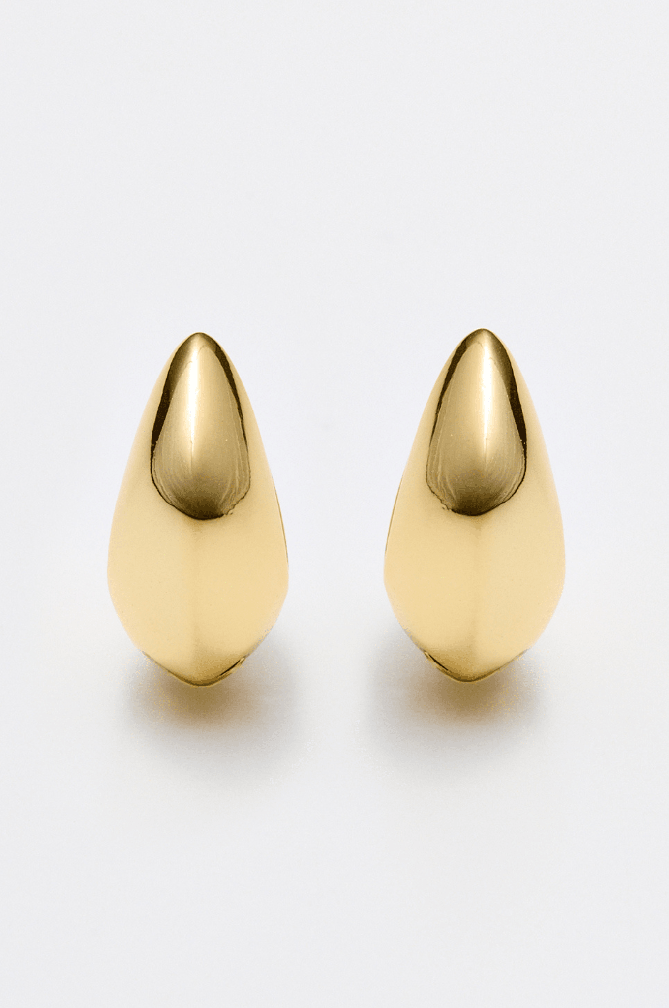 LARA & ELA | Late Checkout Earrings