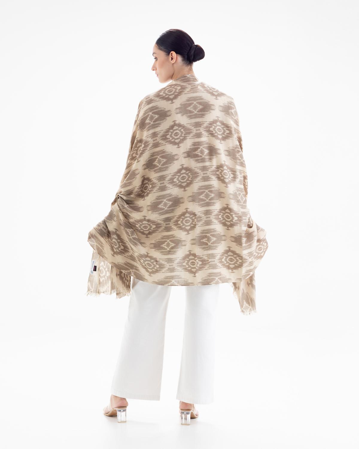 QUEENMARK | AN Patola Ikat Print Ivory Beige