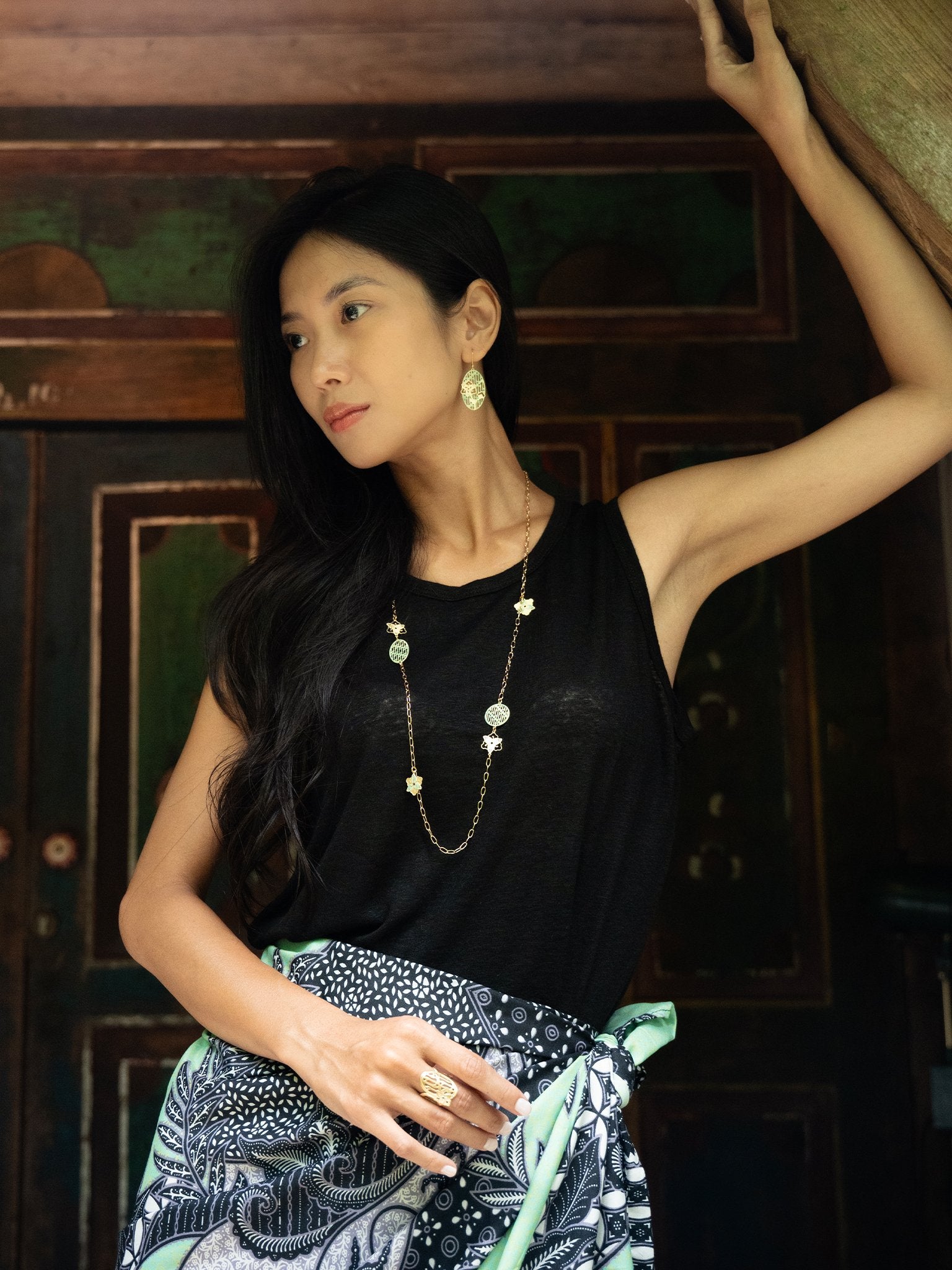 EMBRACE JEWELLERY | Parang Floral Necklace