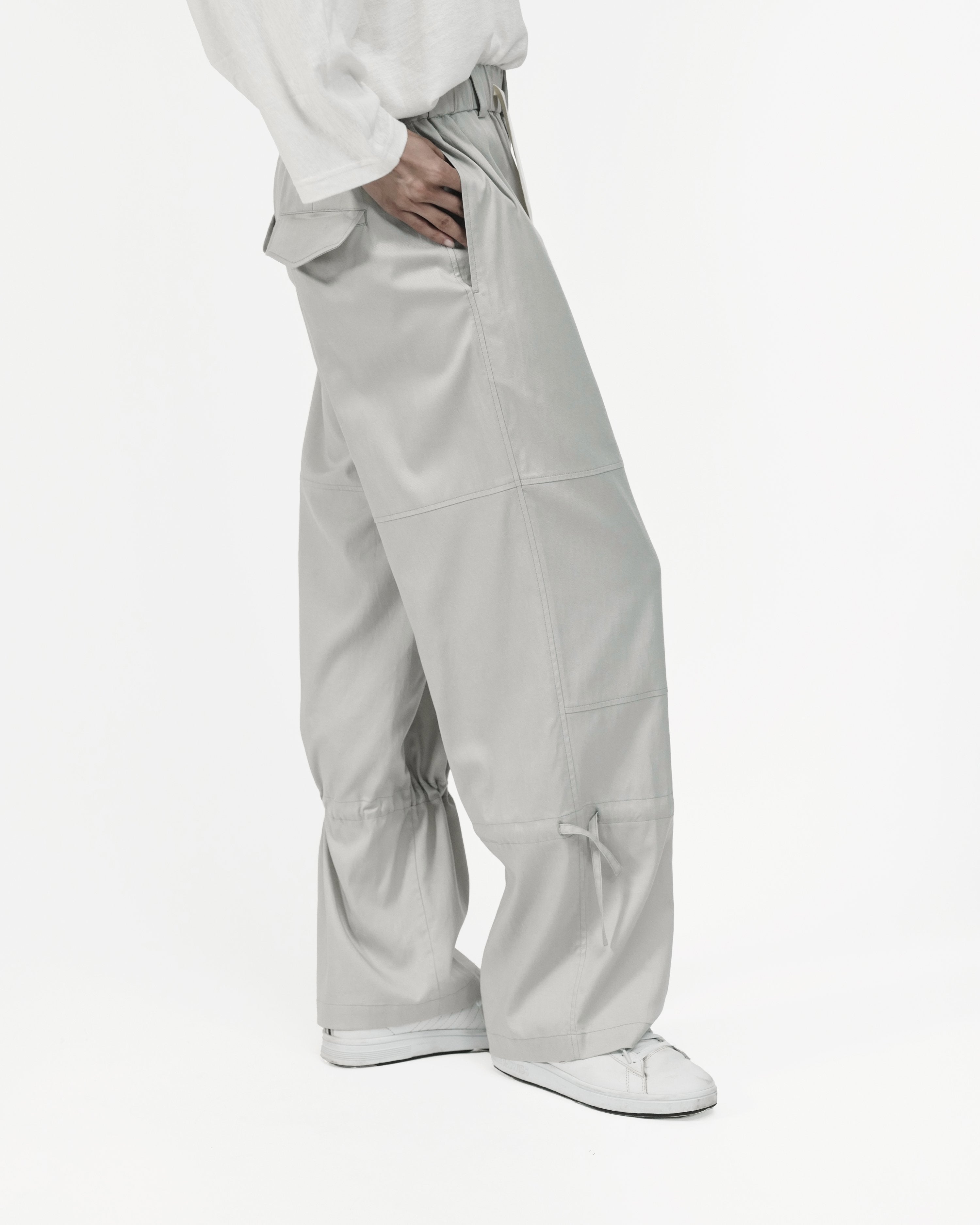 GRAYE | Sculpt Cargo Trousers