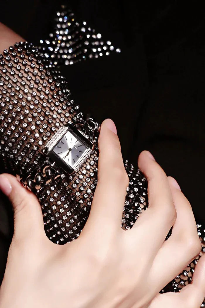 BLACK BY BLUE BRAVE | THCN C· II White Sunray· Silver Chain-Link Watch