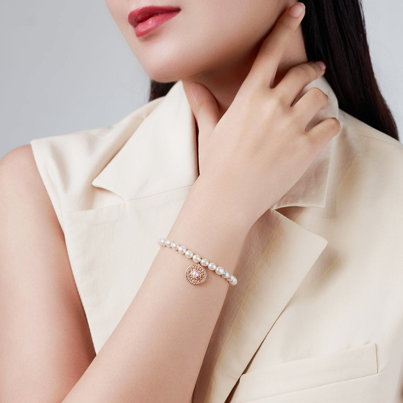 PEARLY LUSTRE | Asian Civilisations Museum Freshwater Pearl Bracelet WB00237 | ACM Collection