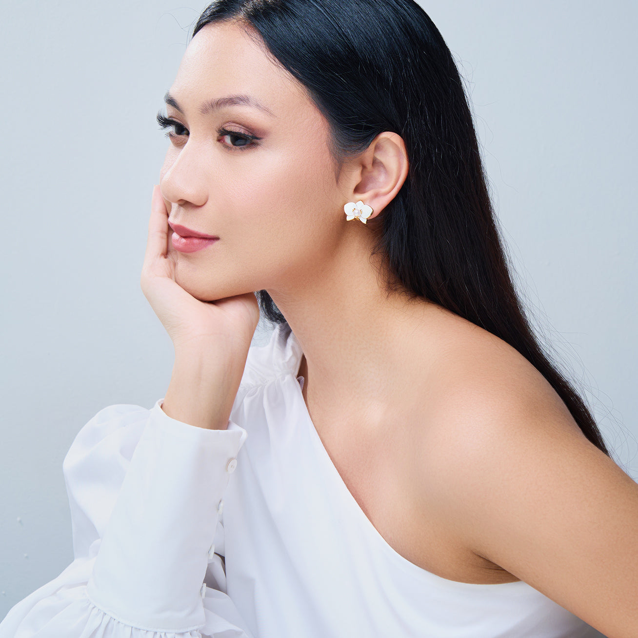 PEARLY LUSTRE | Clip-On Top Grade Freshwater Pearl Earrings WE00832 | ORCHID