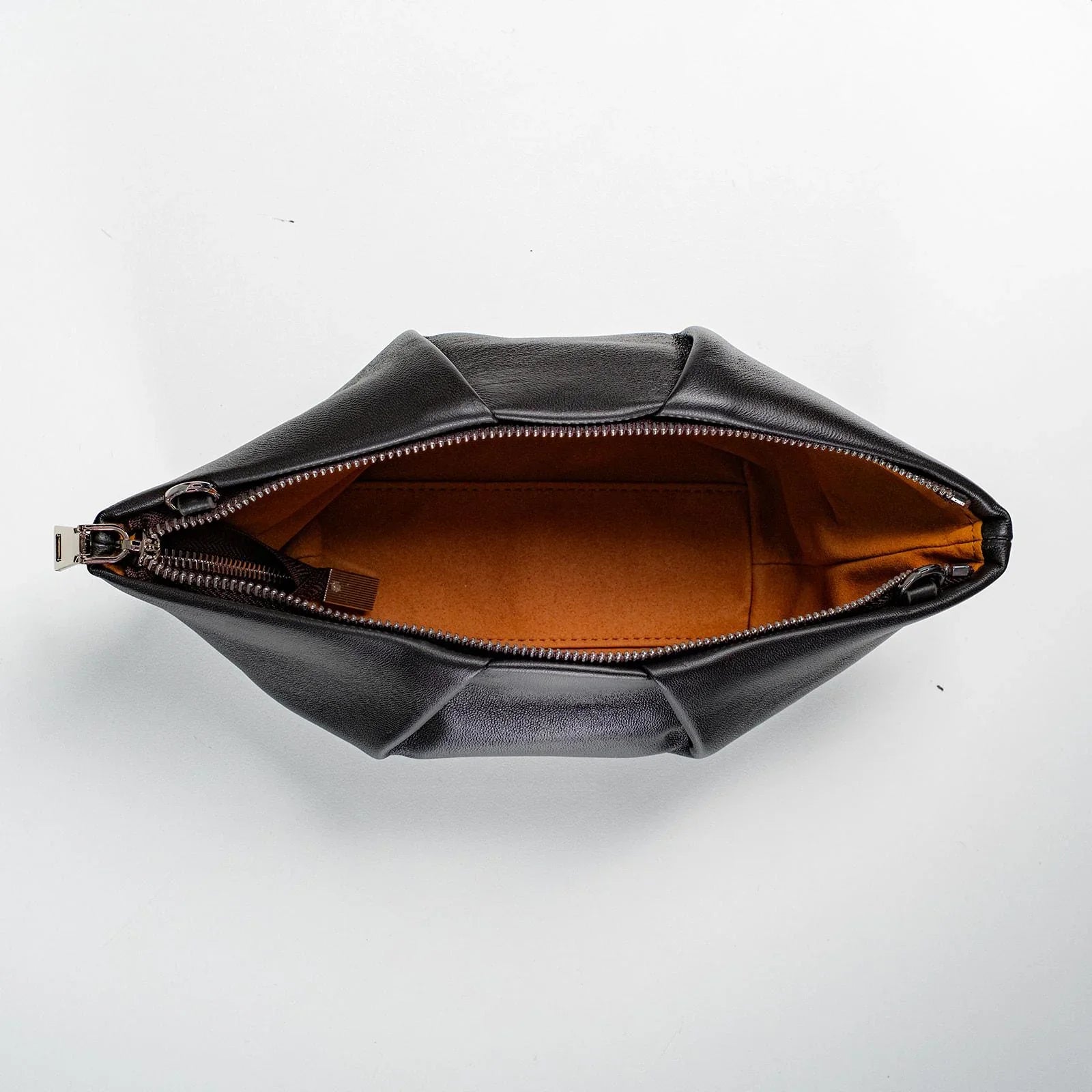 WU HAUS | Mori Leather Clucth