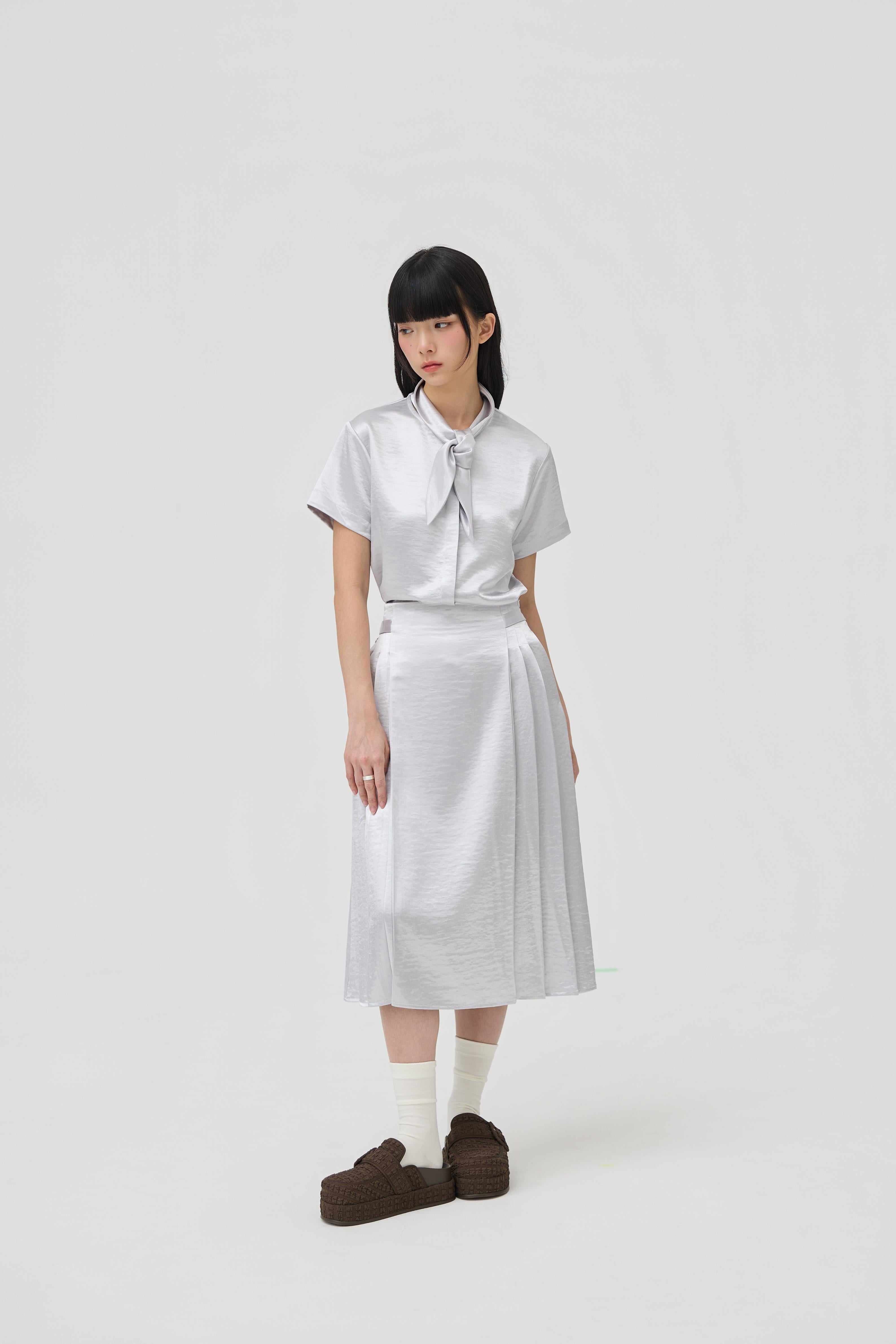 3EIGHTH | Nimai 2-Way Scarf Top In Silver Satin