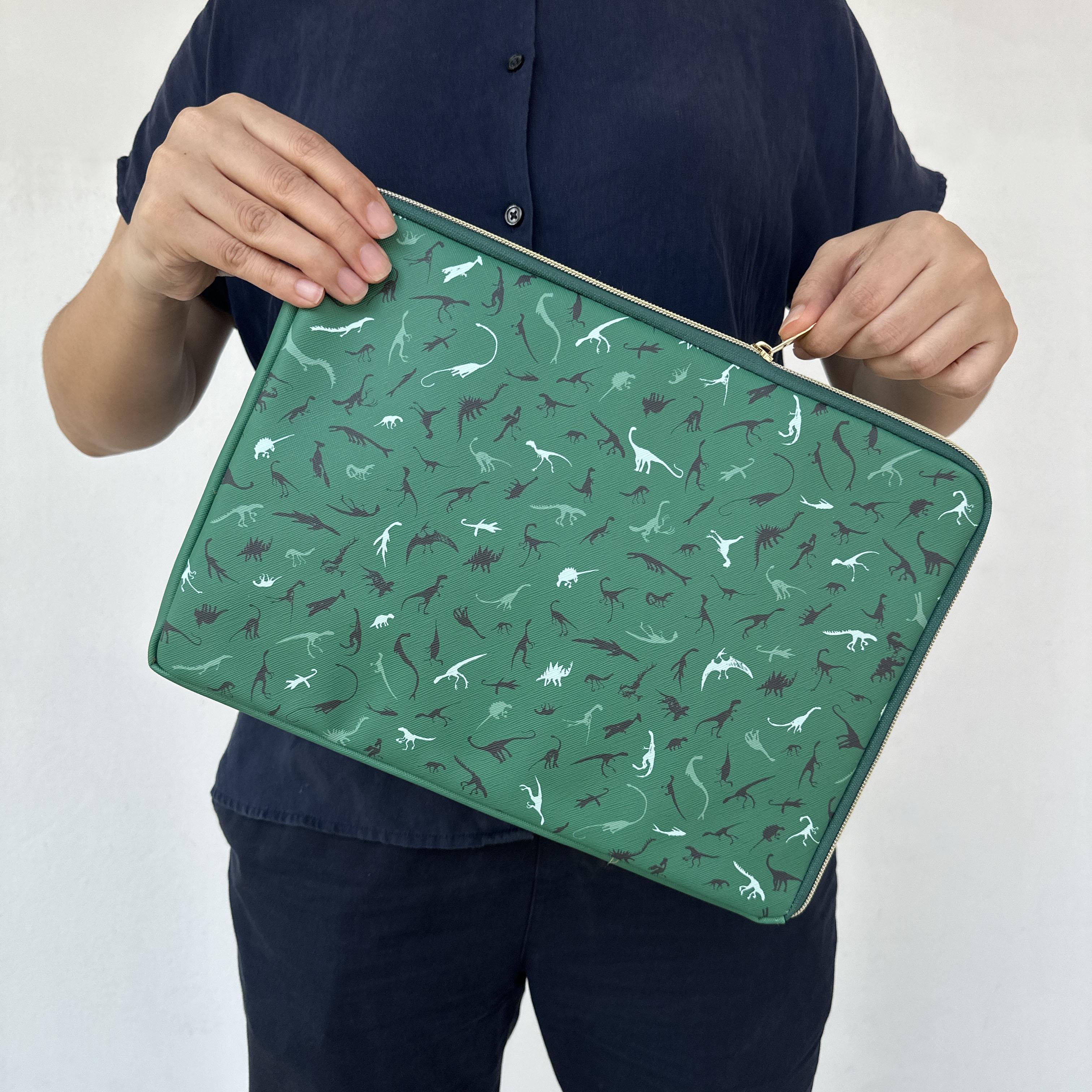 THE ART FACULTY | Multicase A4