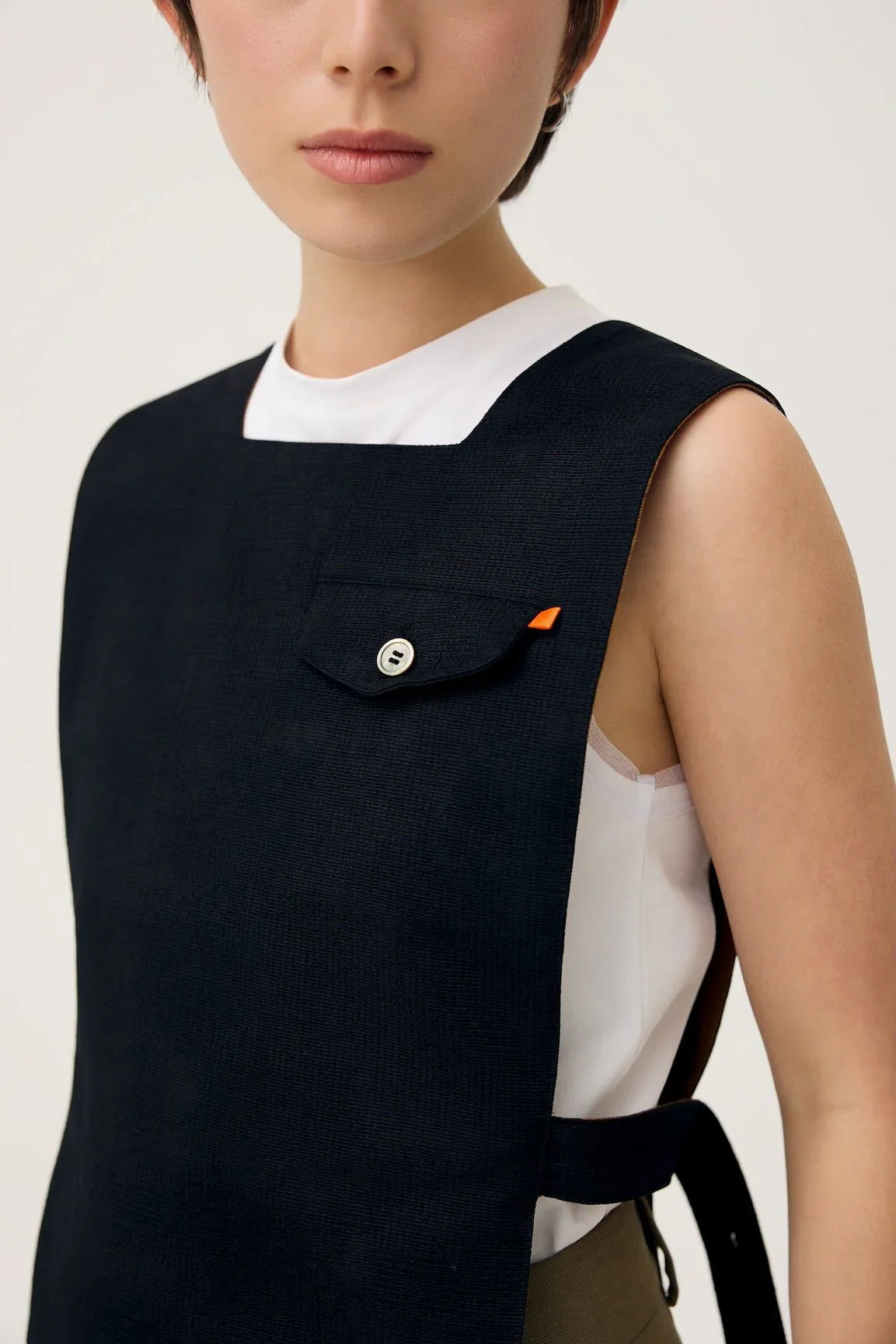 3EIGHTH | GYAKU 2-Way Reversible Vest in Black & Caramel