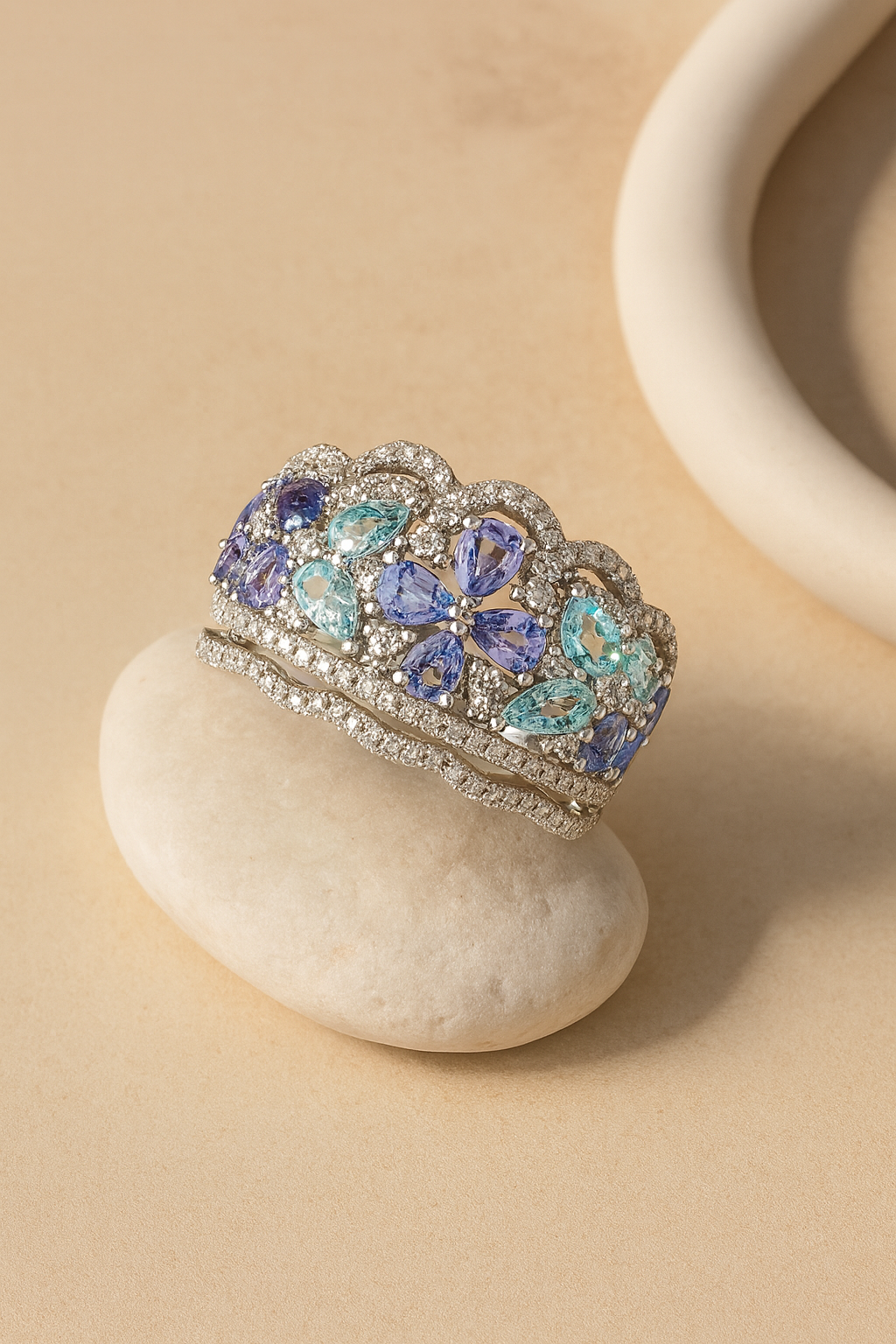 FOUNDATION JEWELLERS | 750 W/G Aquamarine, B.Topaz & Diamond Ring 8.40gm Aq4-0.67ct B.To12-1.65ct D131-1.16ct (Size: 14.5)