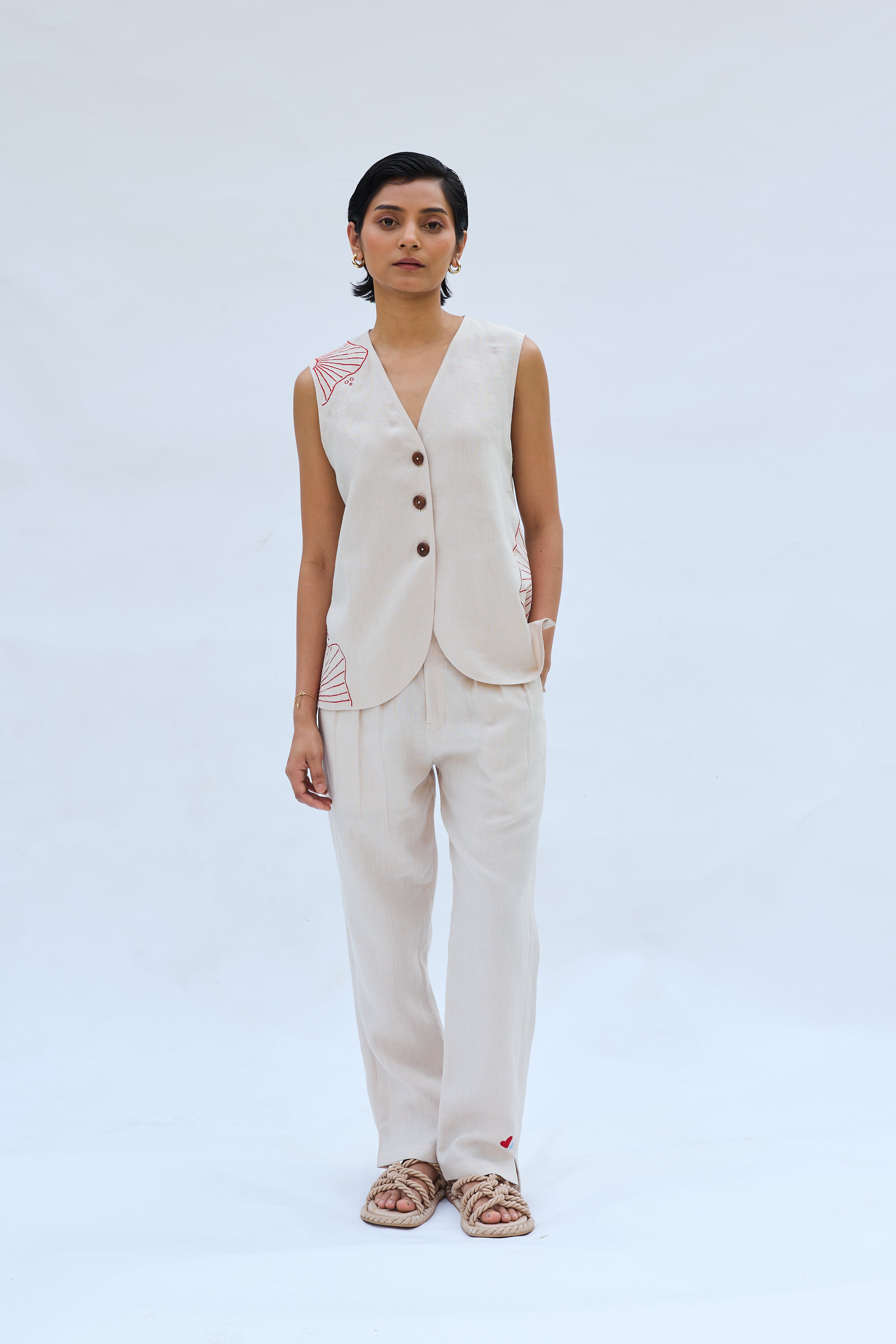 SUI | The Misty Linen Waist Coat