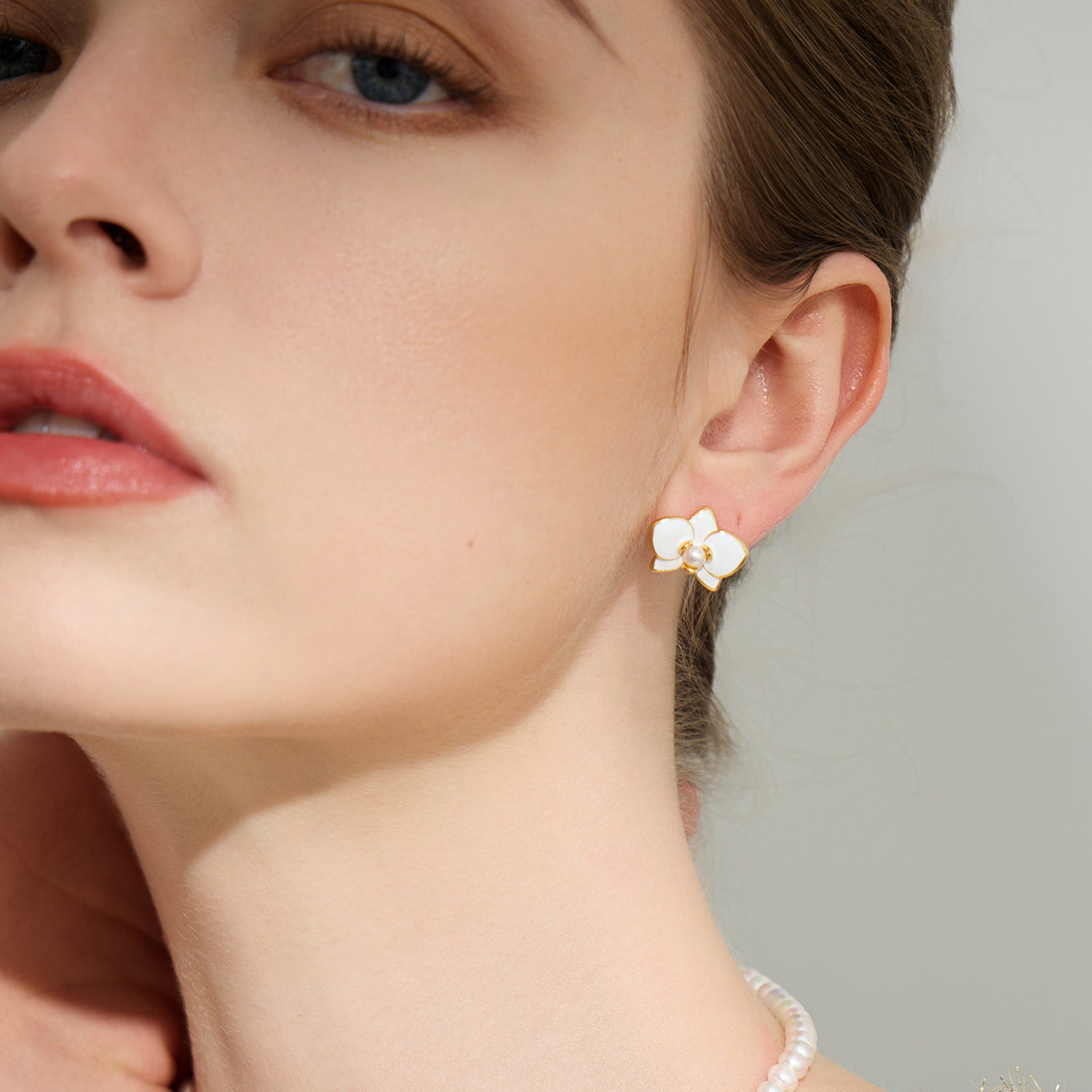 PEARLY LUSTRE | Top Grade Freshwater Pearl Earrings WE00788 | ORCHID