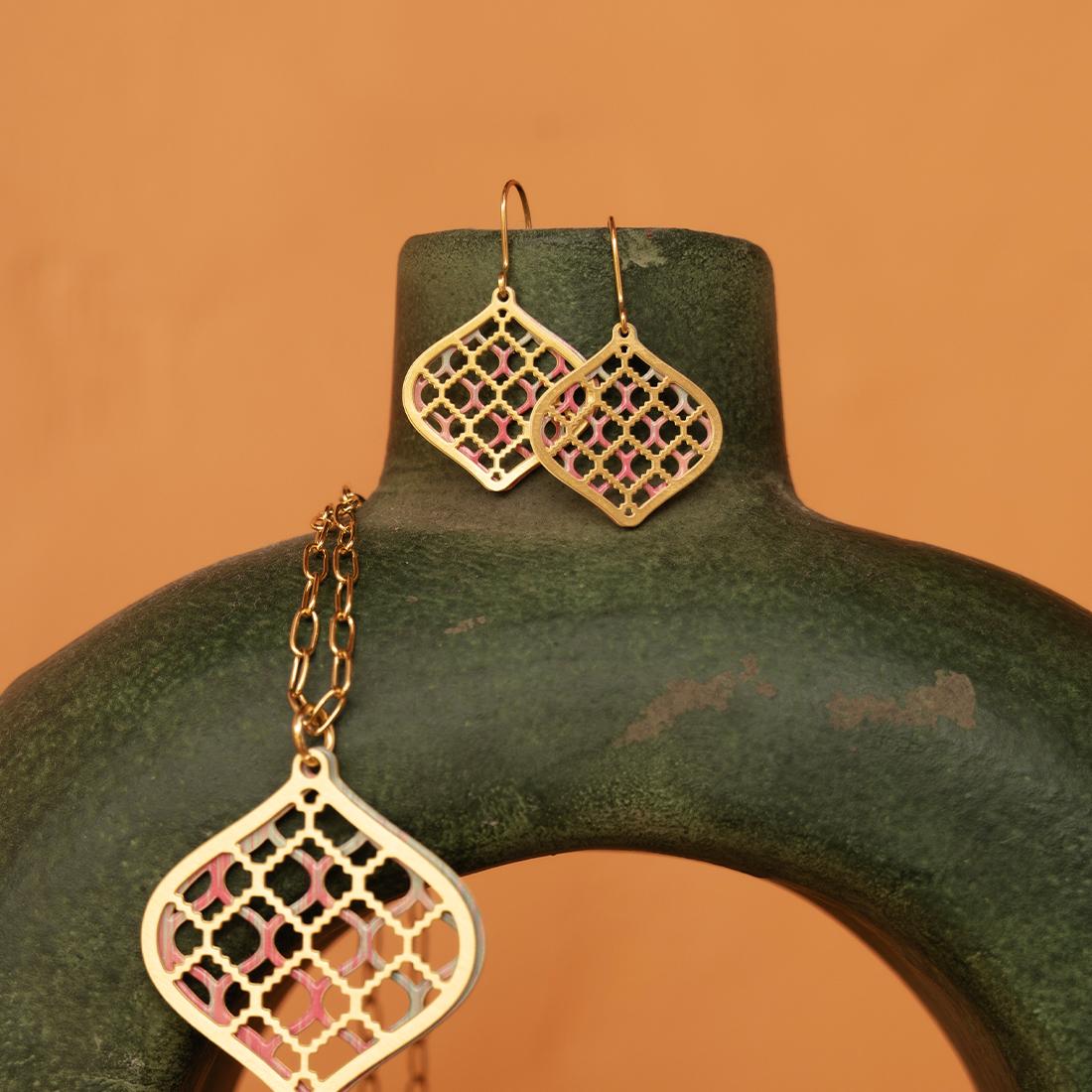 EMBRACE JEWELLERY | Woven Leaves Earrings