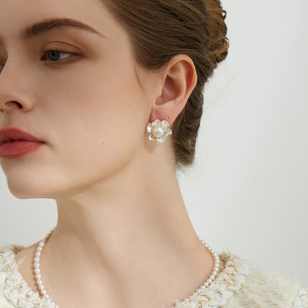 PEARLY LUSTRE | Top Grade Freshwater Pearl Earrings WE00801 | ORCHID