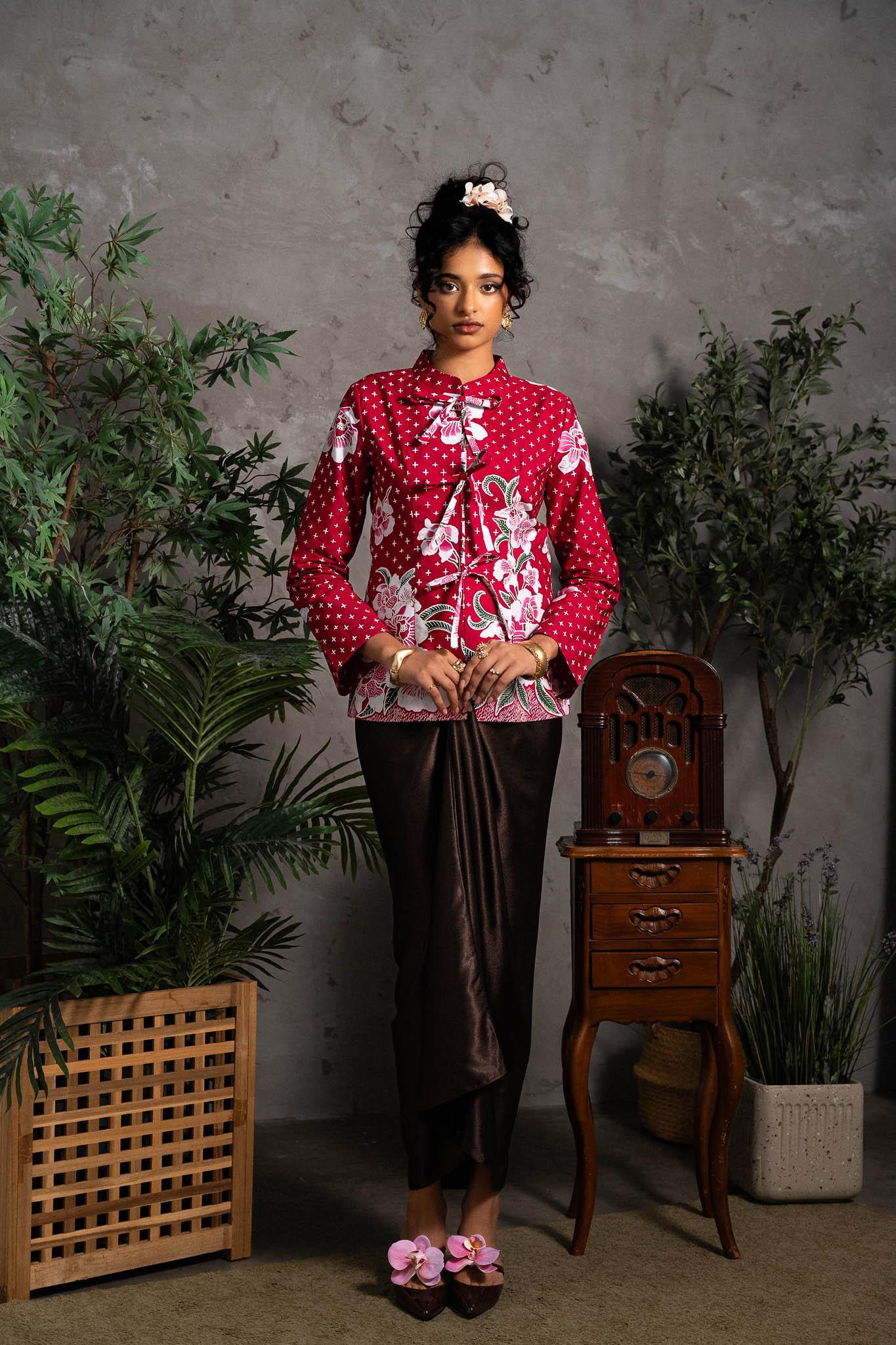 STUDIO GYPSIED | Batik Kebaya Sofea In Anggrek Pink