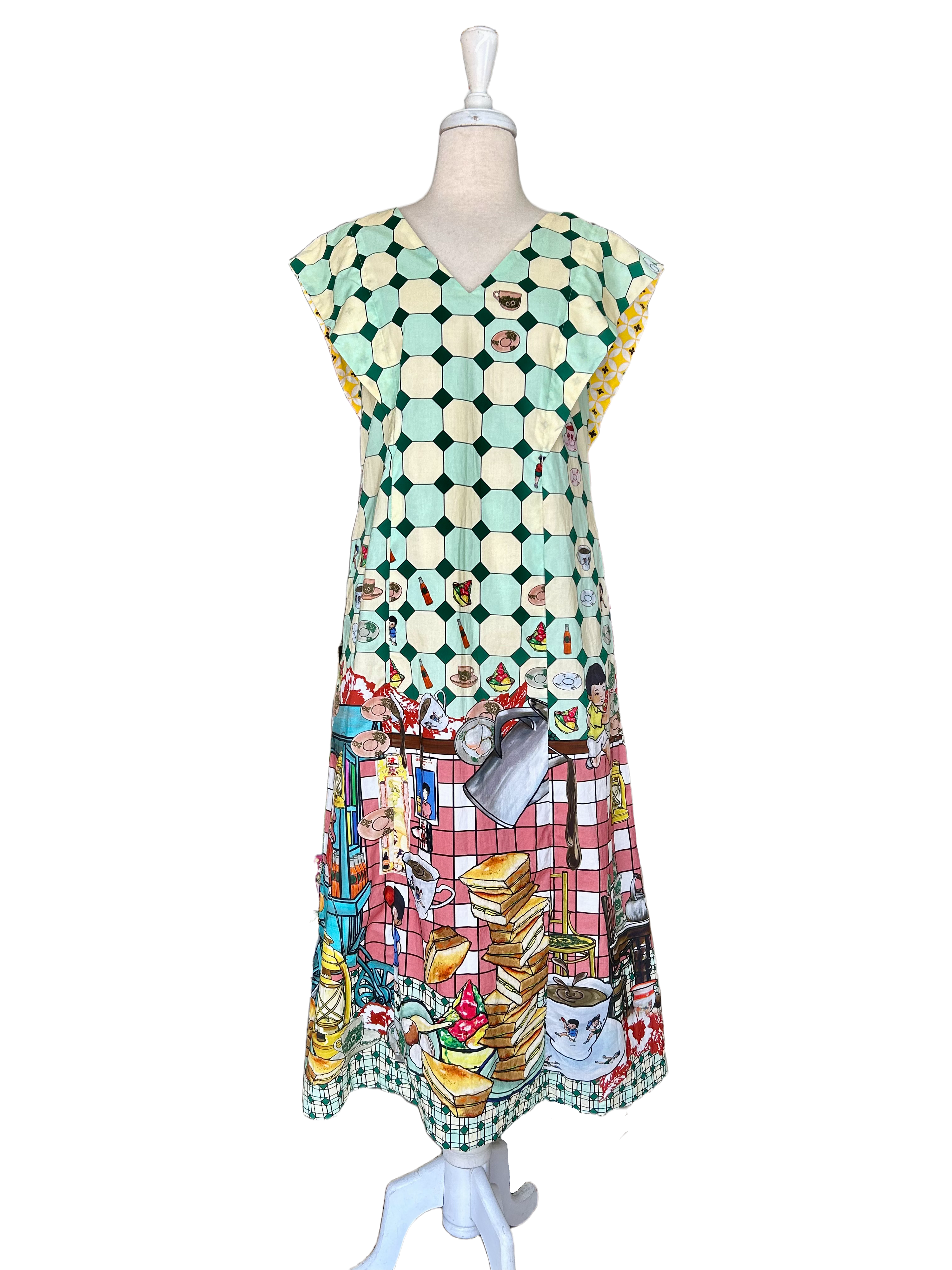 TRIOLOGIE | Kopitiam Low Neck Dress