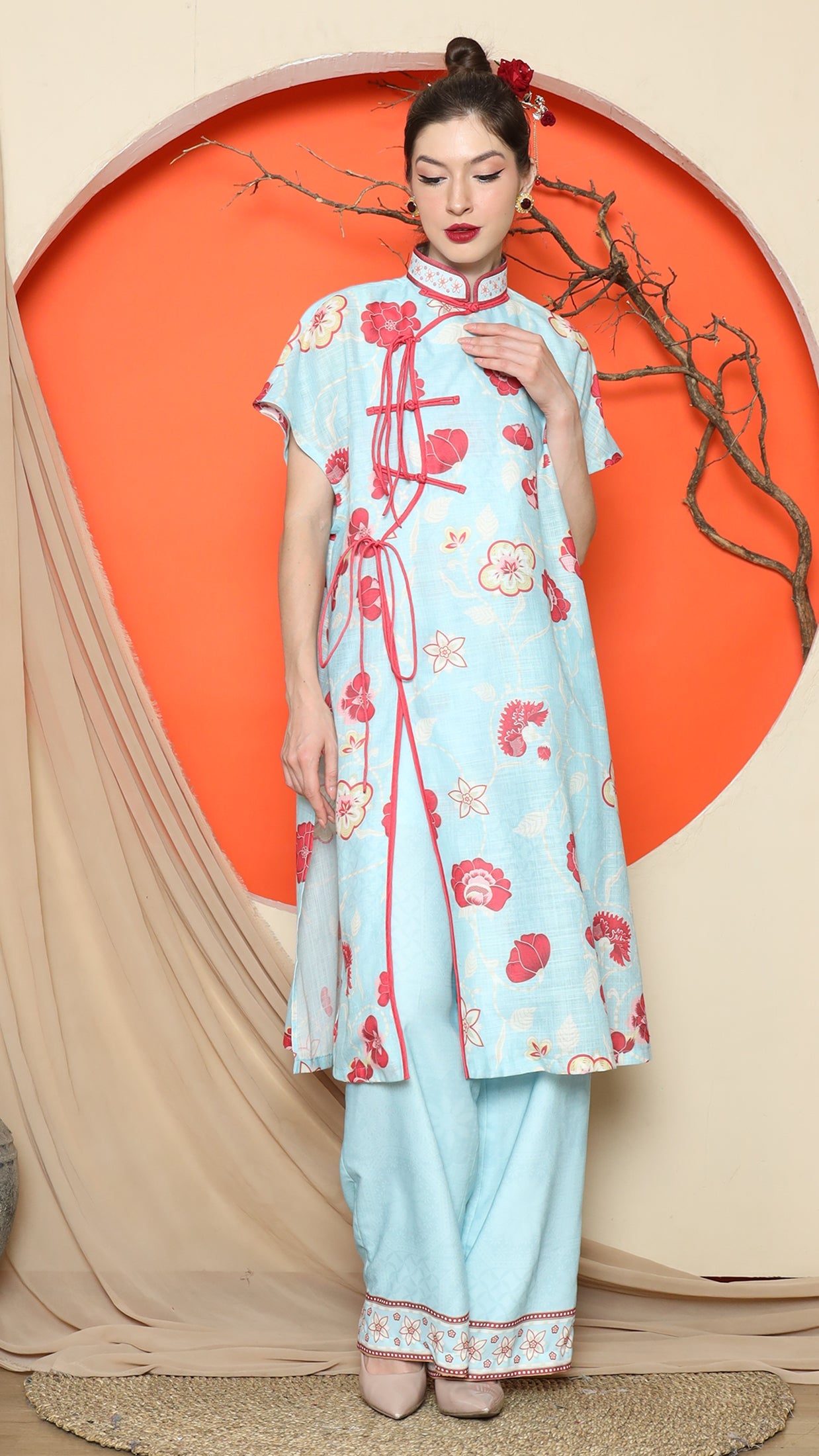 KANZI COLLECTION | Blue Oriental Floral Cheongsam Pant Set