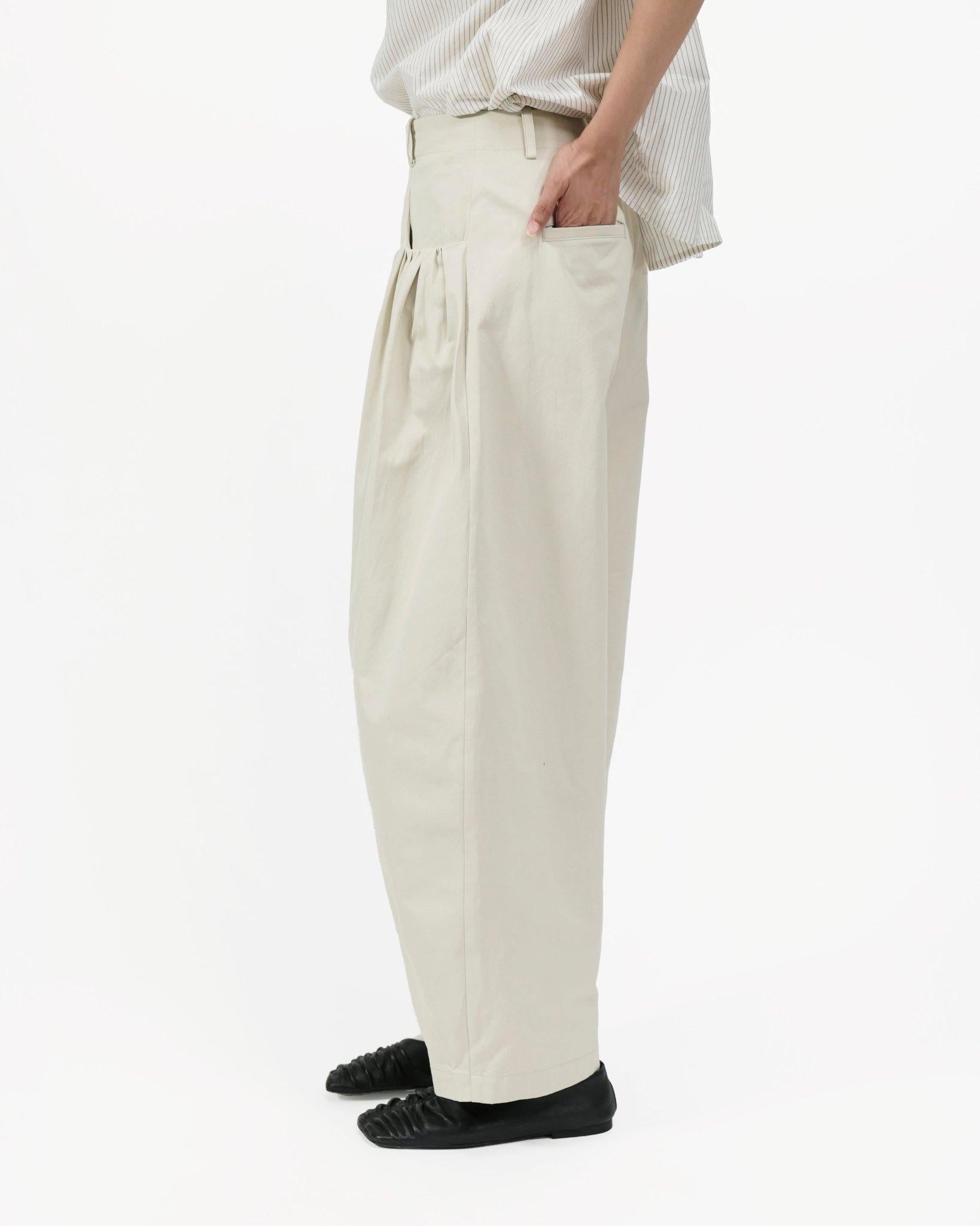 GRAYE | Gather Pocket Cocoon Trousers