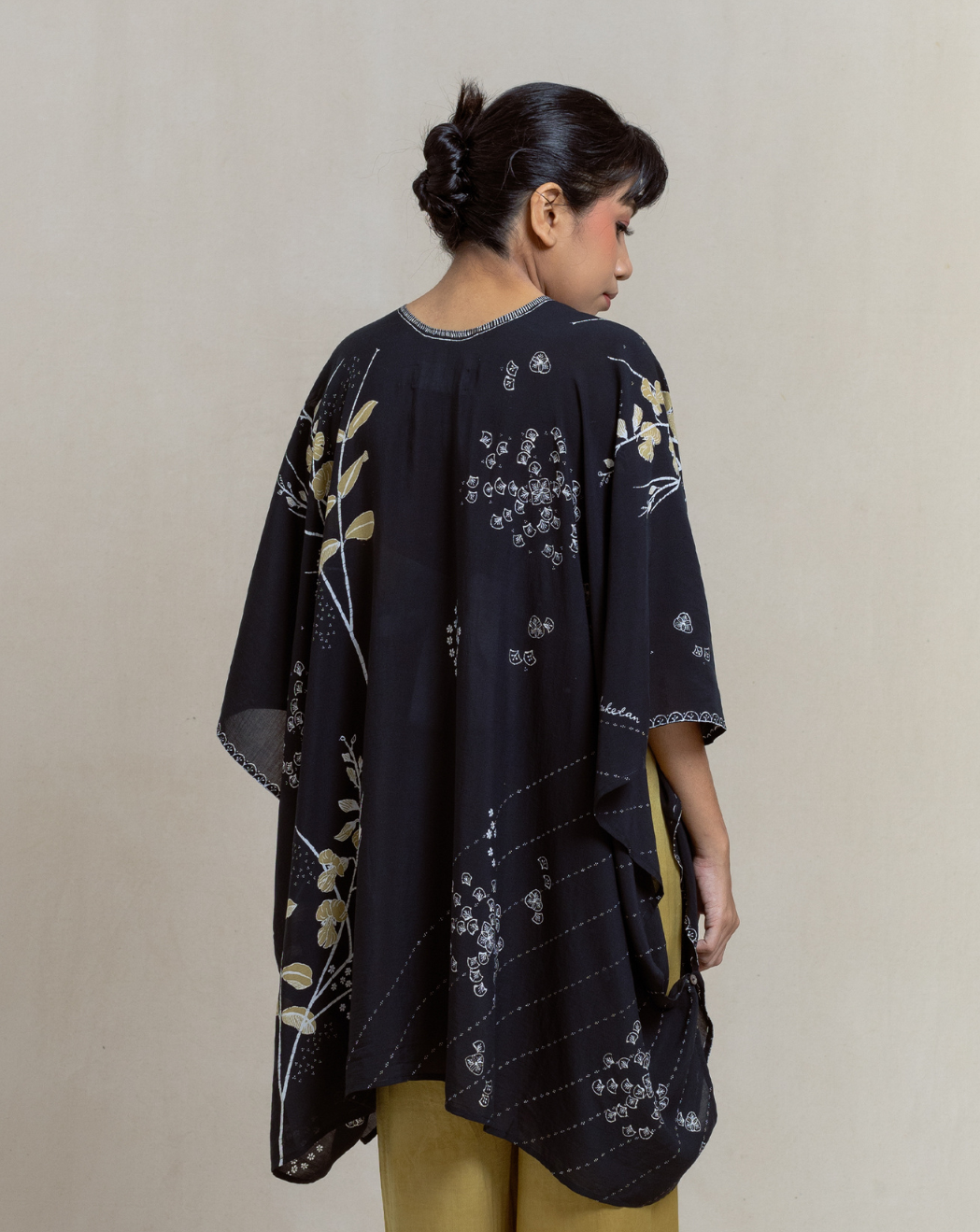 SUKKHA CITTA | SERIBU BUNGA - Kembang Throw