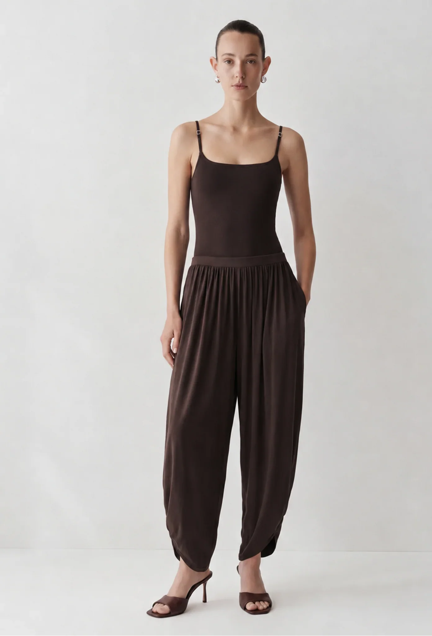 LAYERPLAN | Tovin Buckled Strap Tank