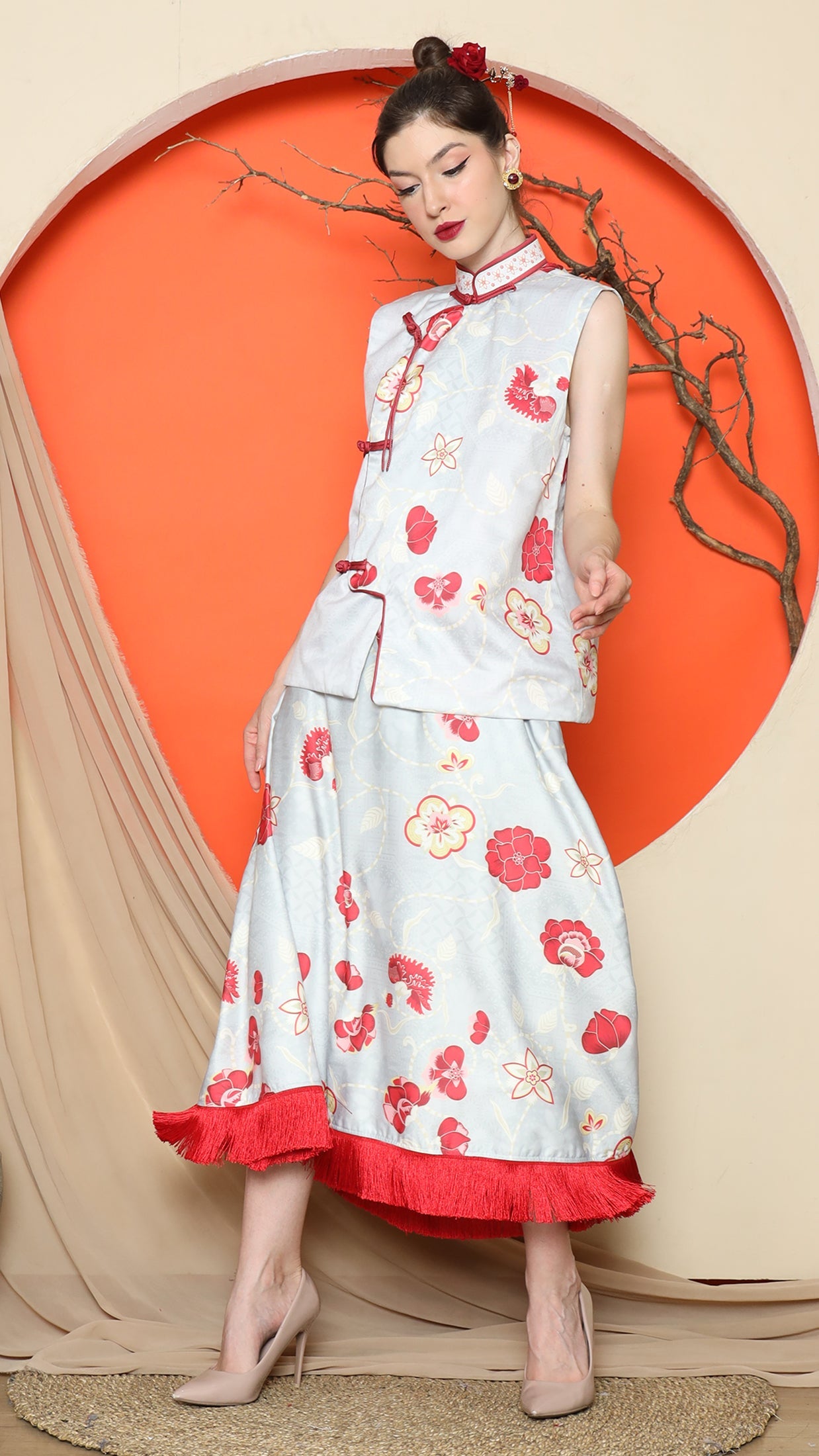 KANZI COLLECTION | Grey Cheongsam Floral Vest With Floral Skirt