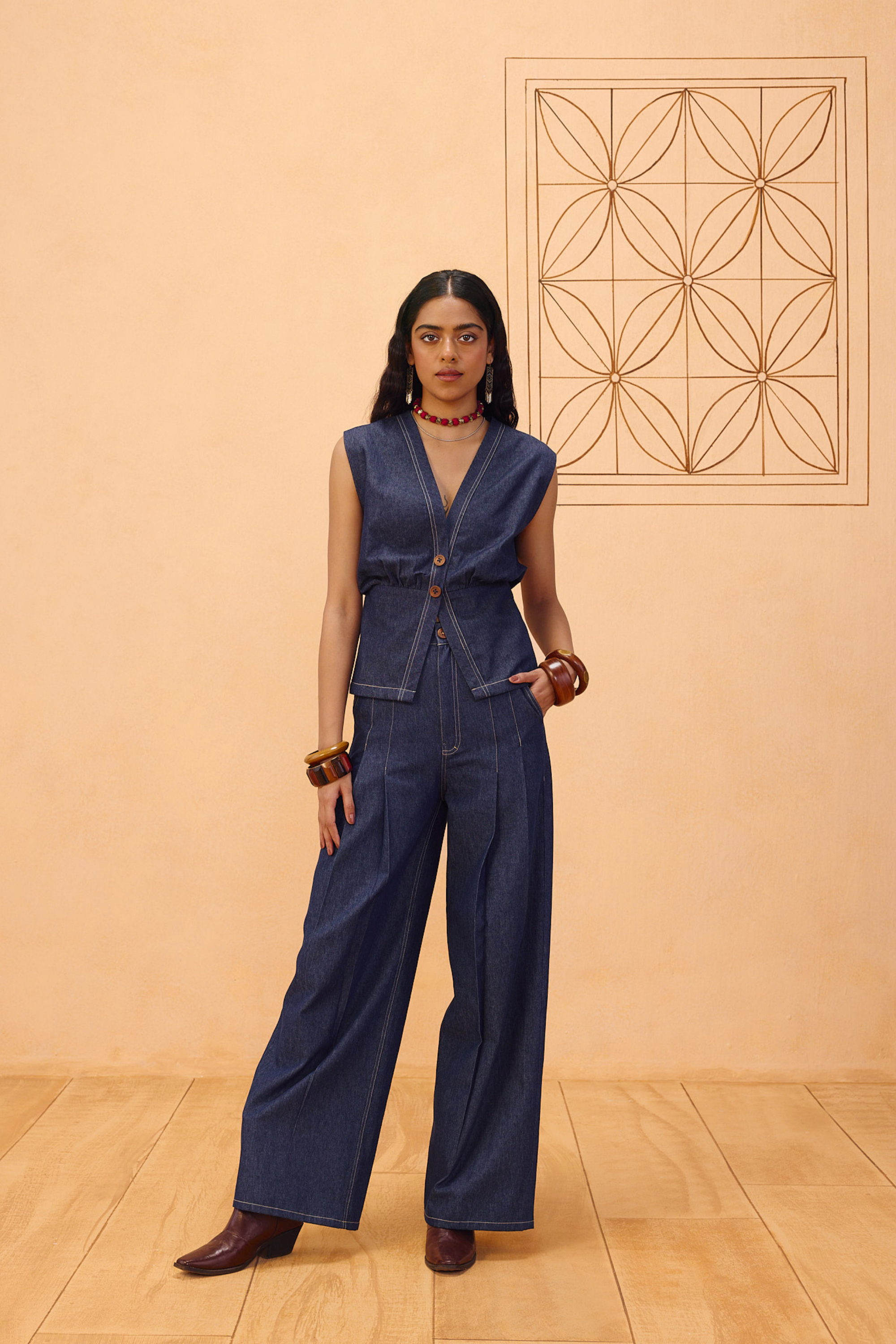 SUI | The Timeless Sustainable Denim Waistcoat