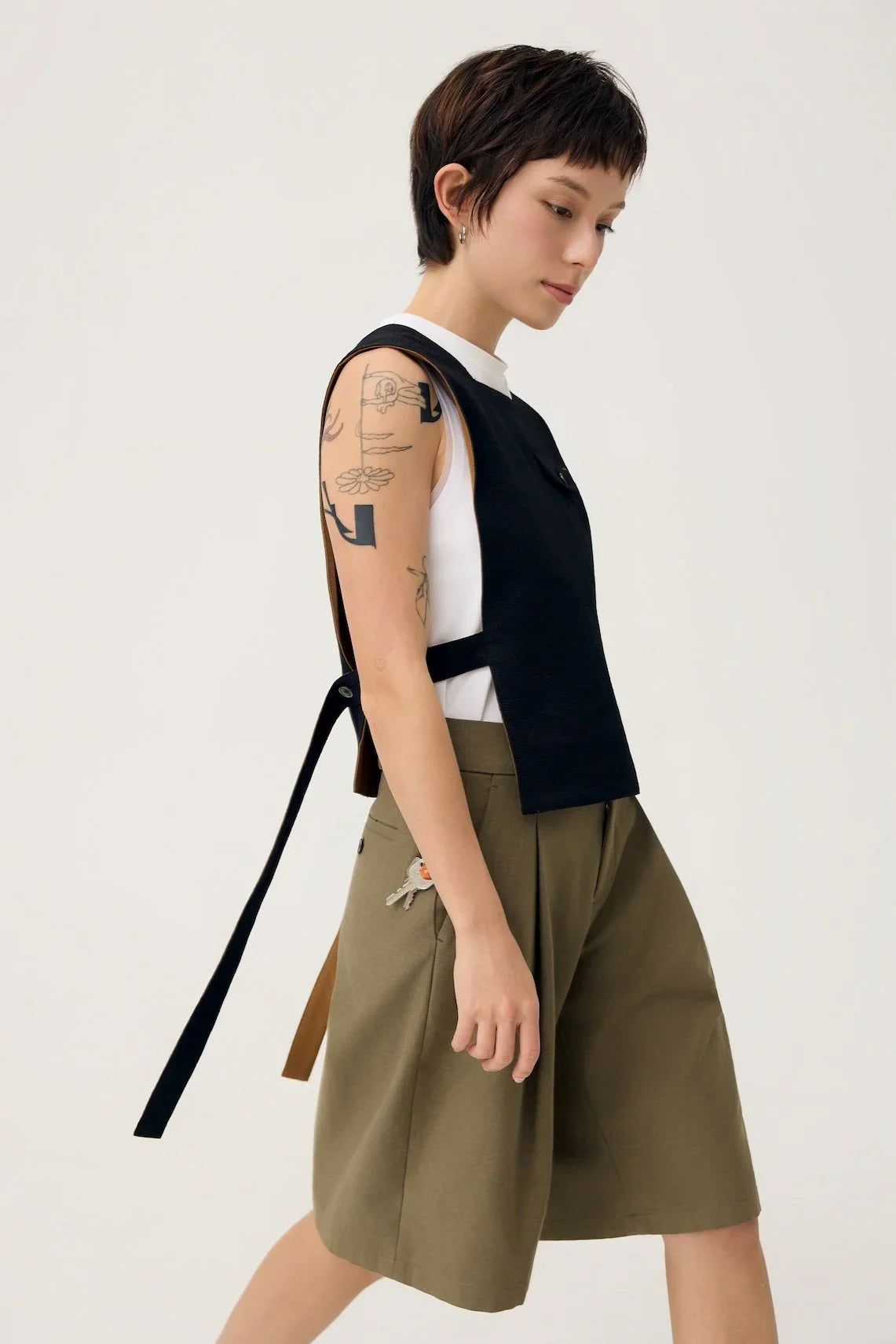 3EIGHTH | GYAKU 2-Way Reversible Vest in Black & Caramel