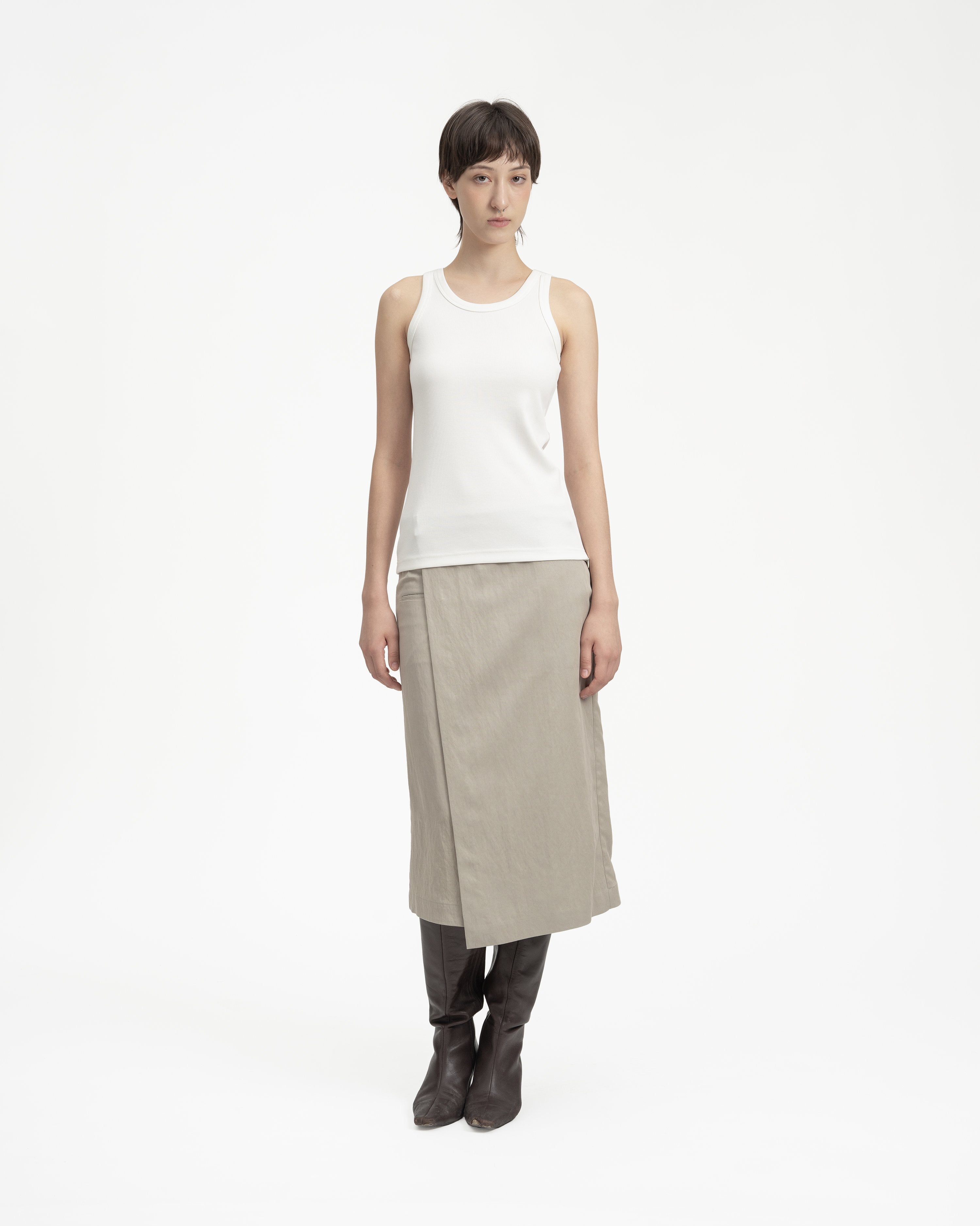 GRAYE | Vent Rib Tank | White