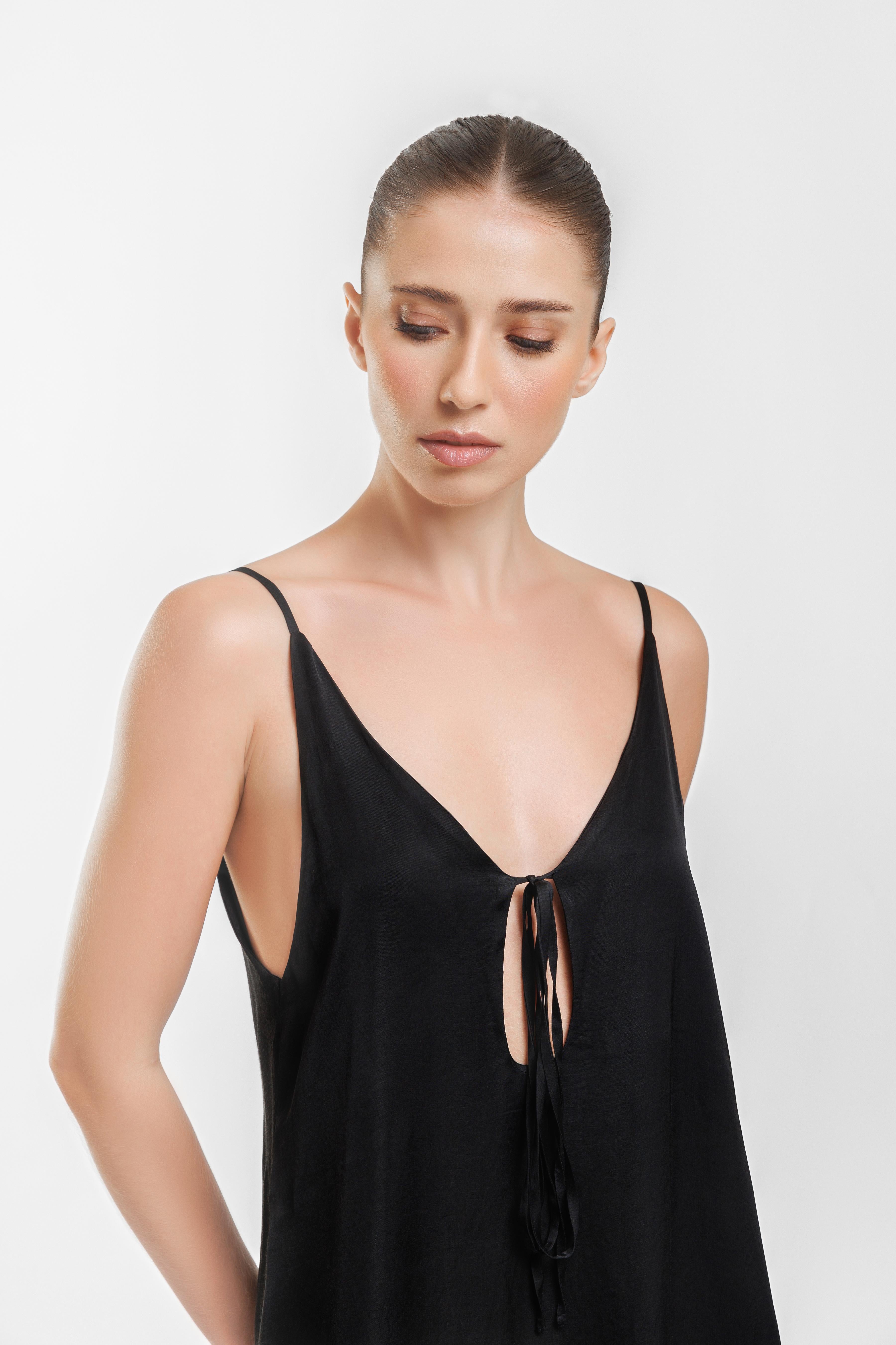 KATRUSS | Sleep Dress With Delicate Ties, Silken Glow