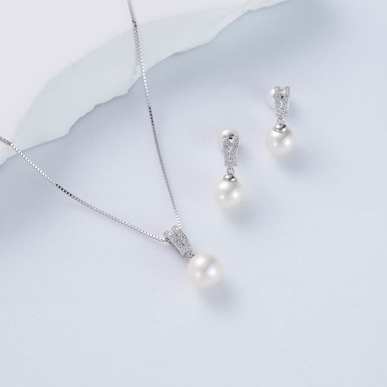 Elegant Freshwater Pearl Earrings WE00061 - PEARLY LUSTRE