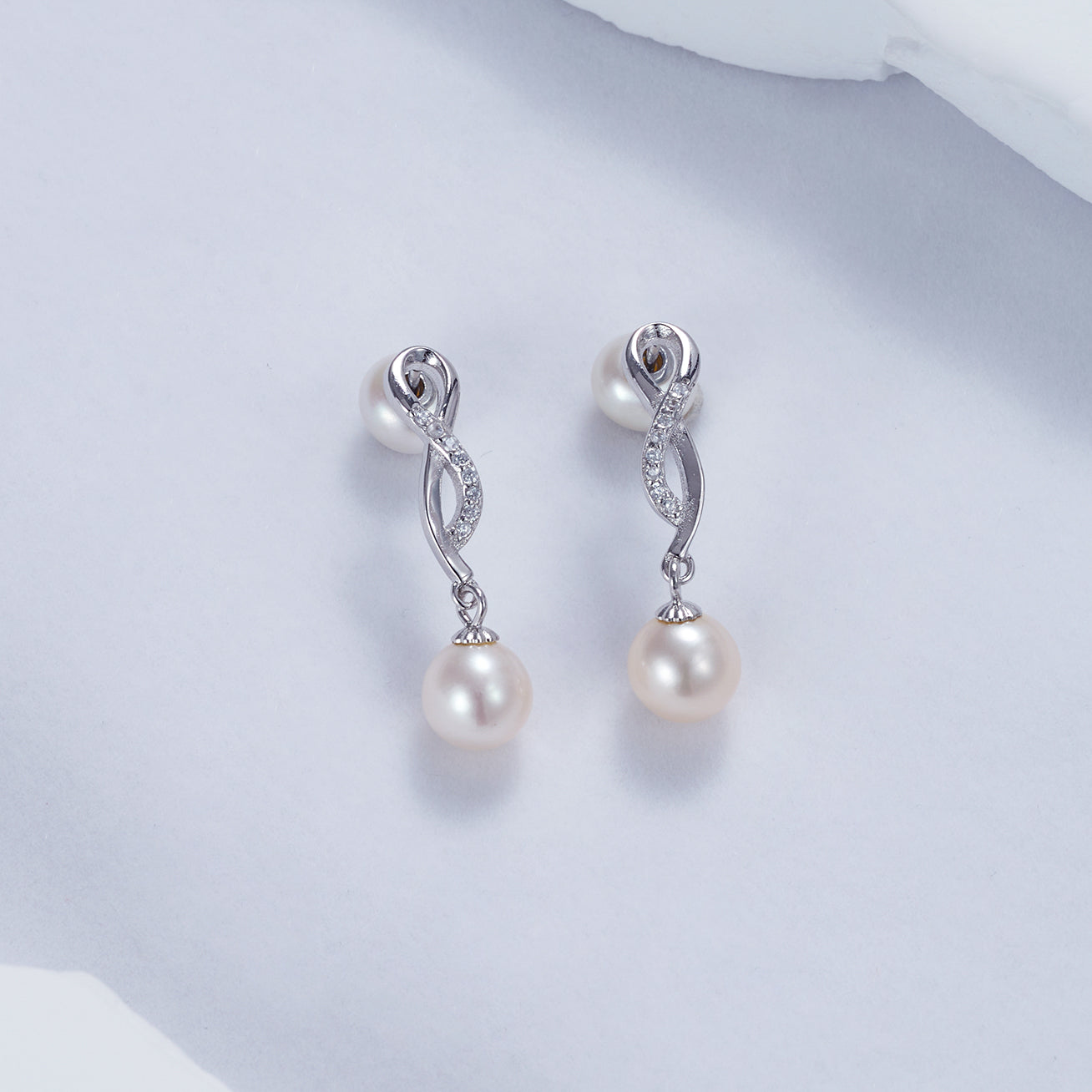 Elegant Freshwater Pearl Earrings WE00078 - PEARLY LUSTRE