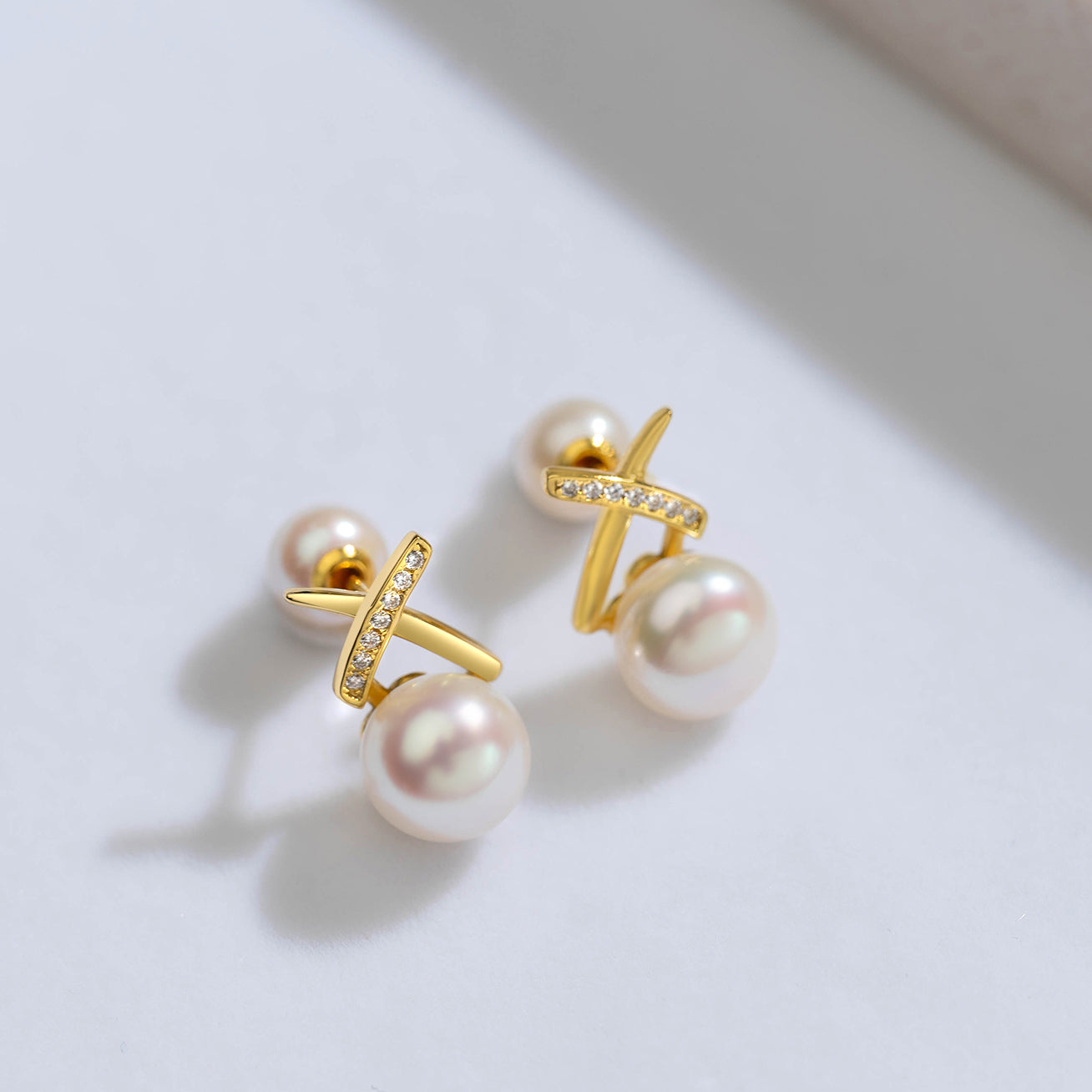 New Yorker Freshwater Pearl Earrings WE00135 - PEARLY LUSTRE