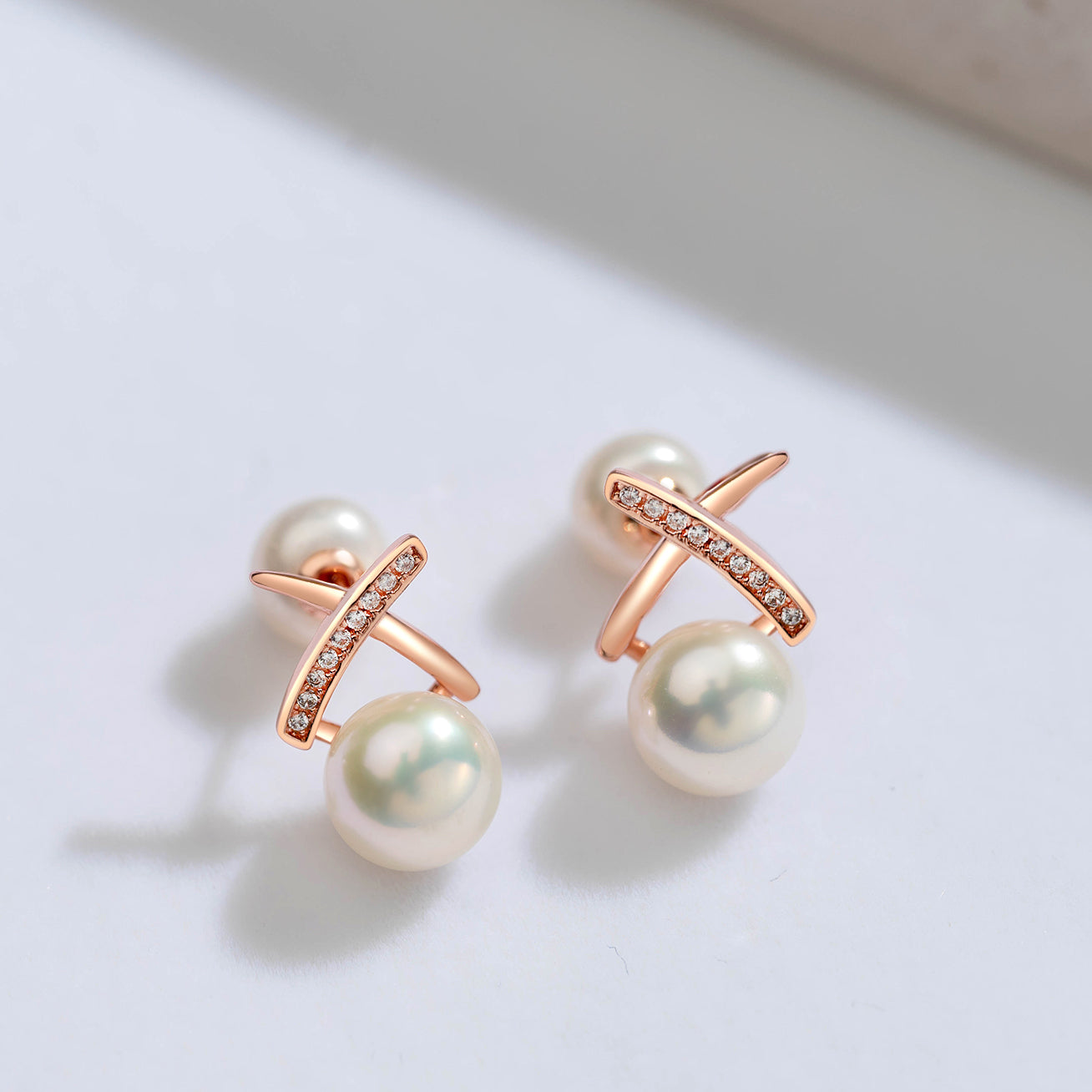 New Yorker Freshwater Pearl Earrings WE00151 - PEARLY LUSTRE