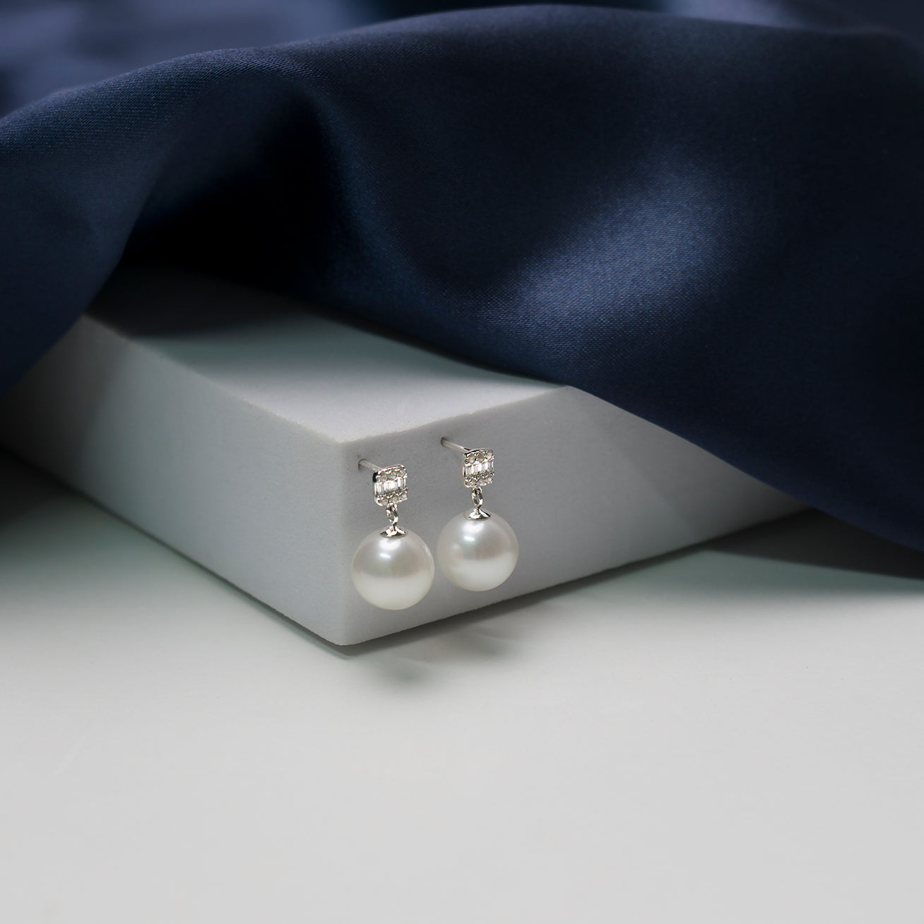 Elegant Freshwater Pearl Earrings WE00066 - PEARLY LUSTRE