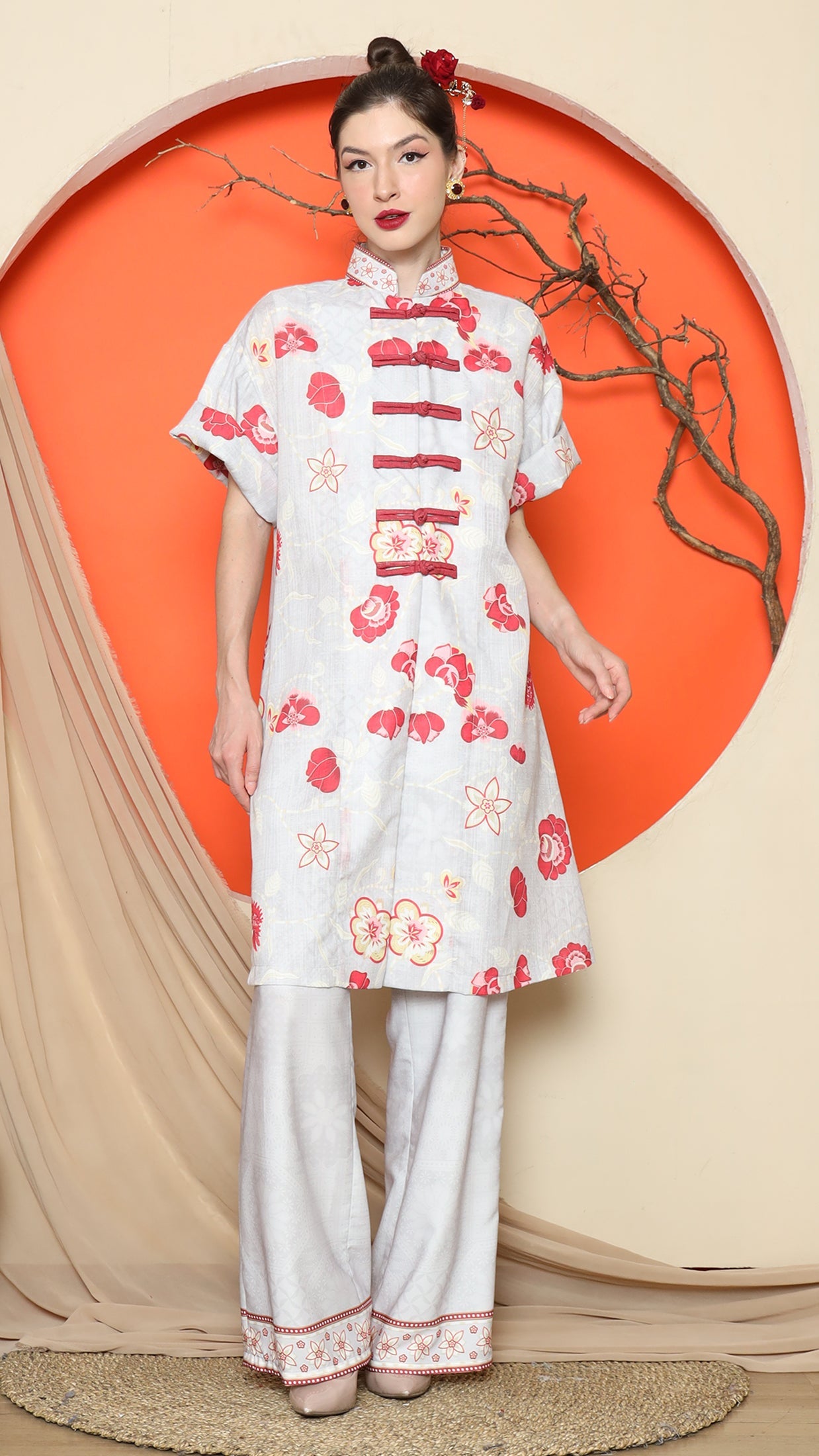 KANZI COLLECTION | Grey Floral Cheongsam Pant Set