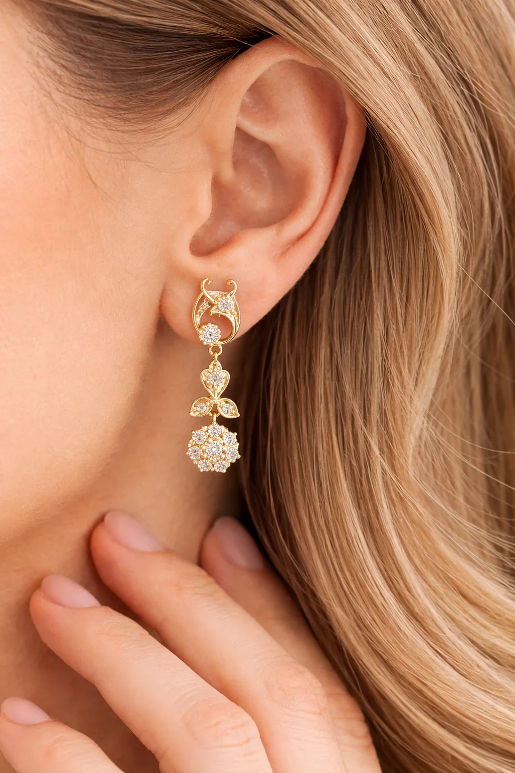 FOUNDATION JEWELLERS | 750 Y/G Peranakan Natural Diamond Earring "Floral" Motif 3.83gm, D26-0.61ct
