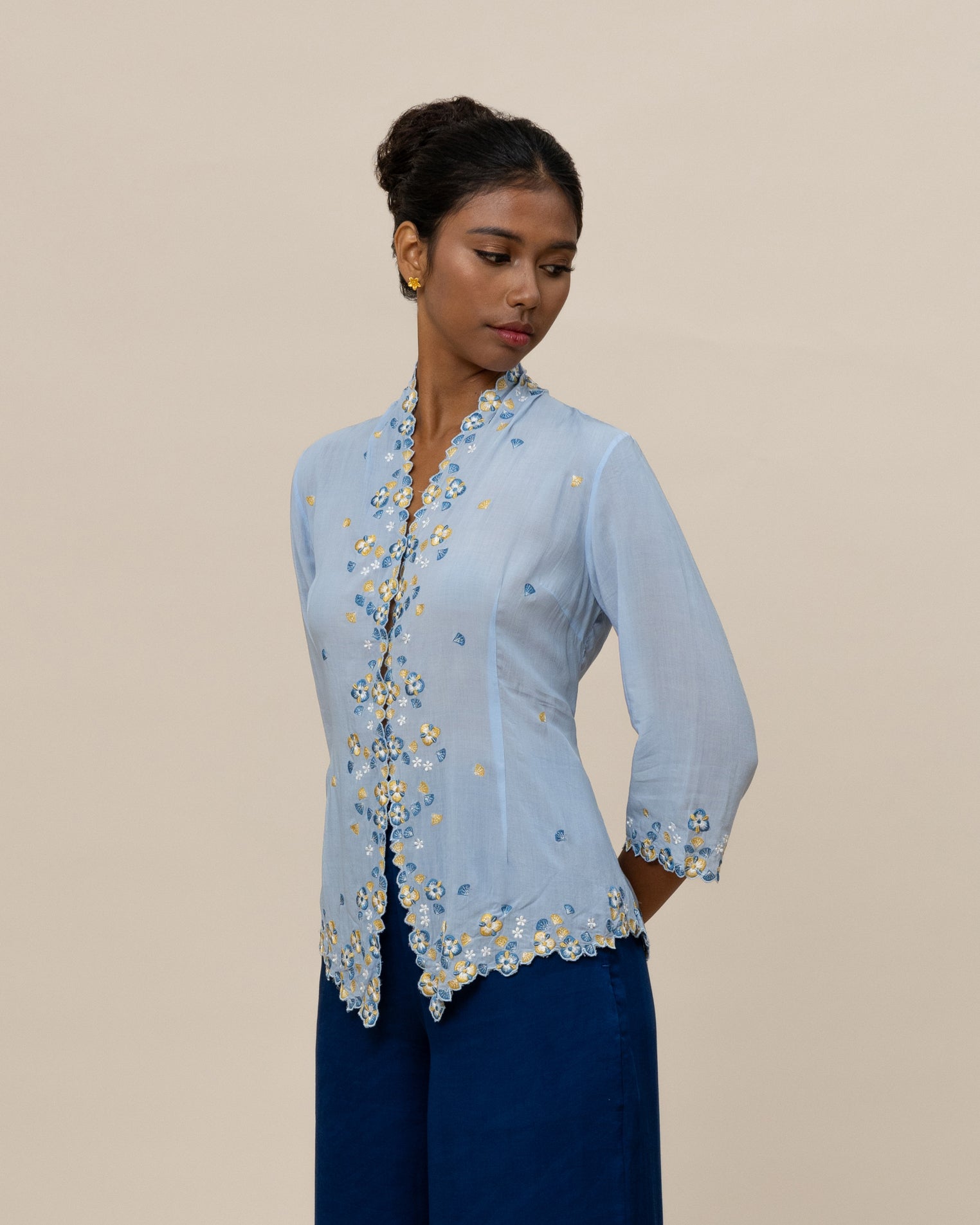 SUKKHA CITTA | SERIBU BUNGA - Kebaya Top