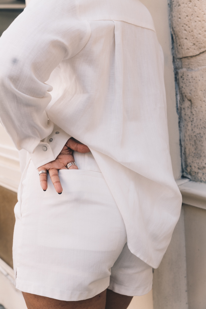 OLIVE BASICS | Joanna Expandable Pocket Shorts in TENCELâ„¢ Linen