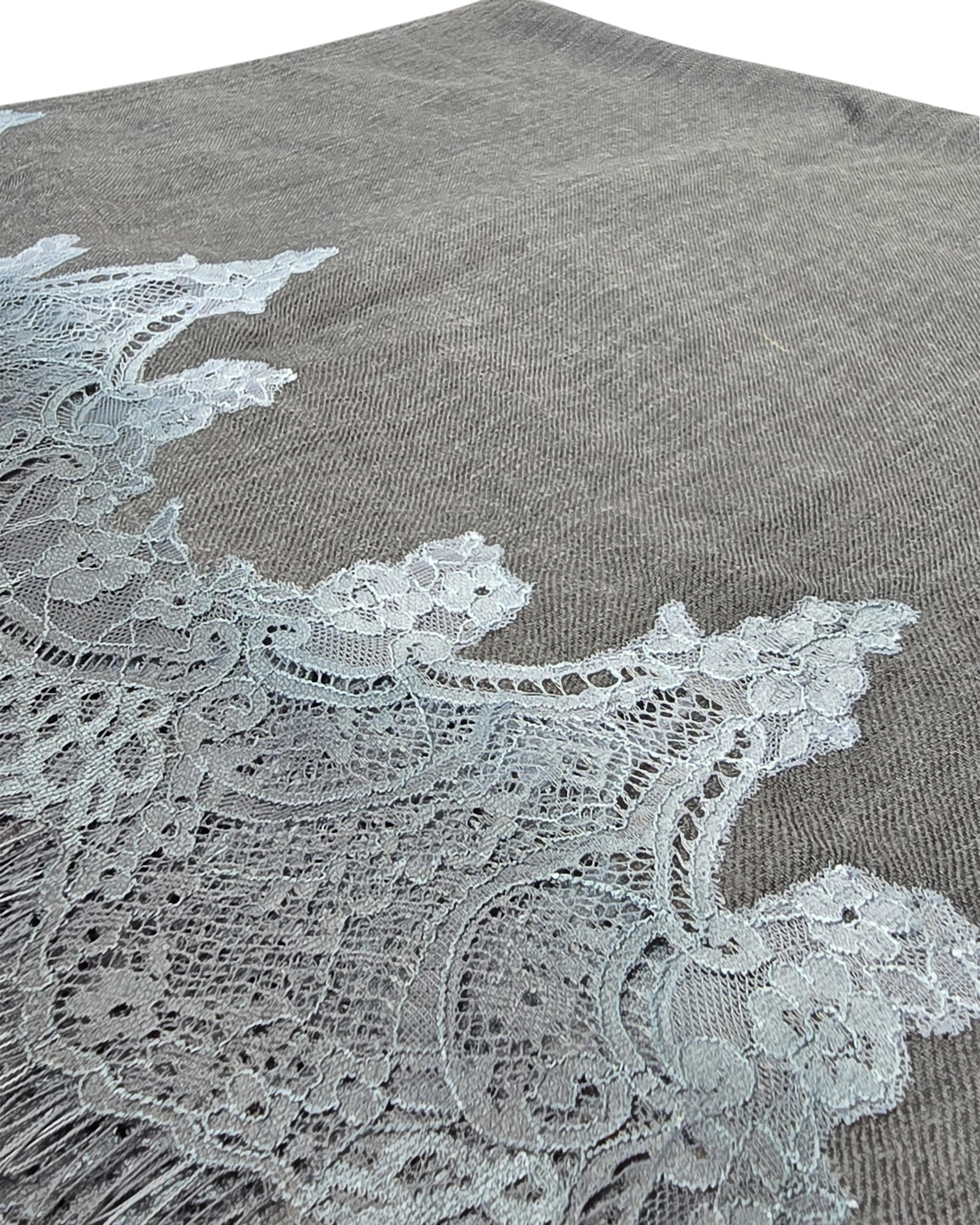 QUEENMARK | AN Ombre Lace Assorted - Grey