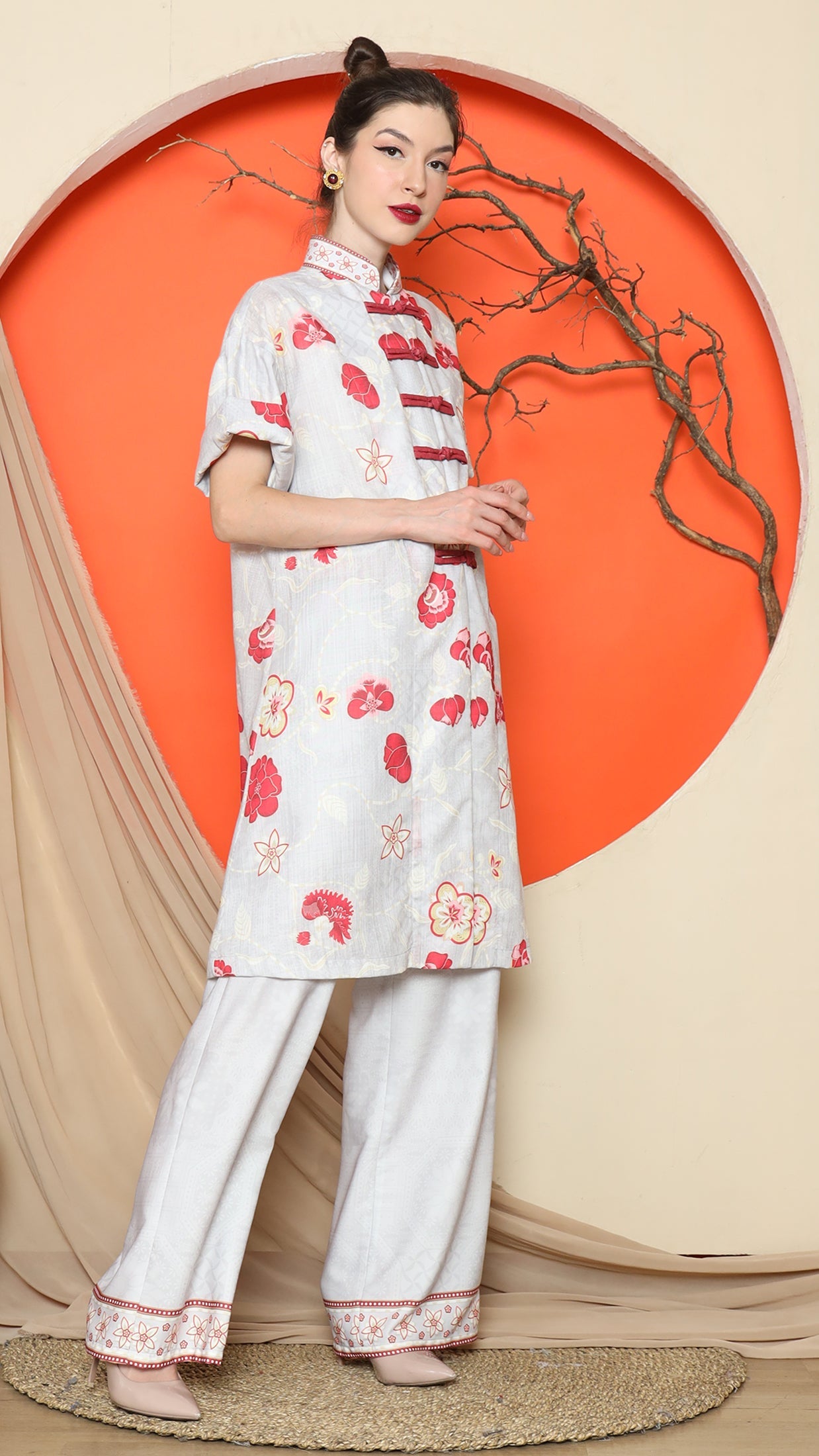 KANZI COLLECTION | Grey Floral Cheongsam Pant Set